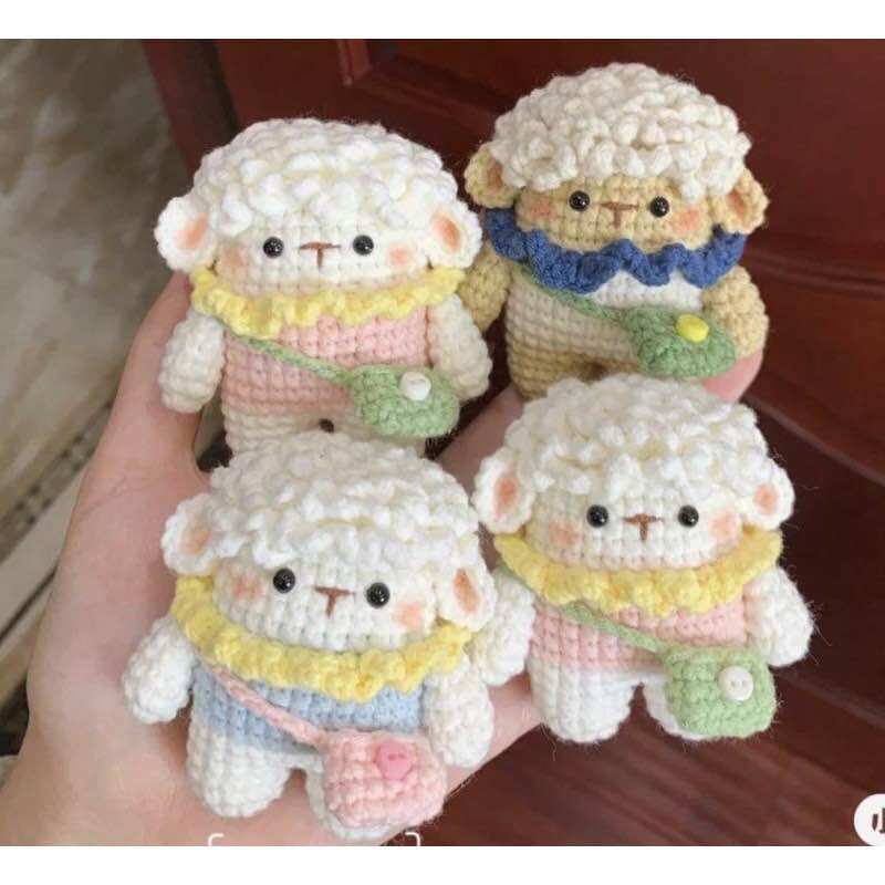 Móc khoá cừu bằng len handmade được chọn màu