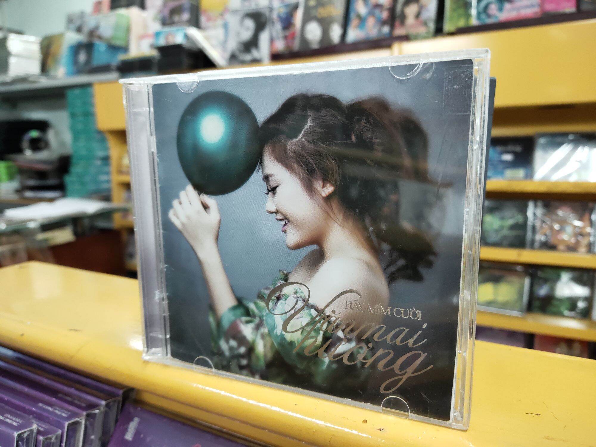 CD& DVD Văn Mai Hương - Hãy mỉm cười
