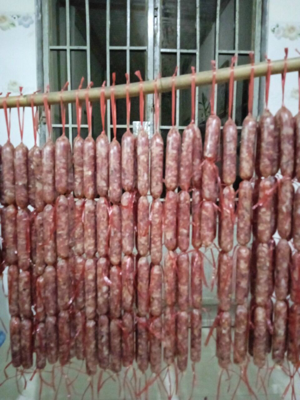 Lạp xưởng nhà làm 180k/kg
