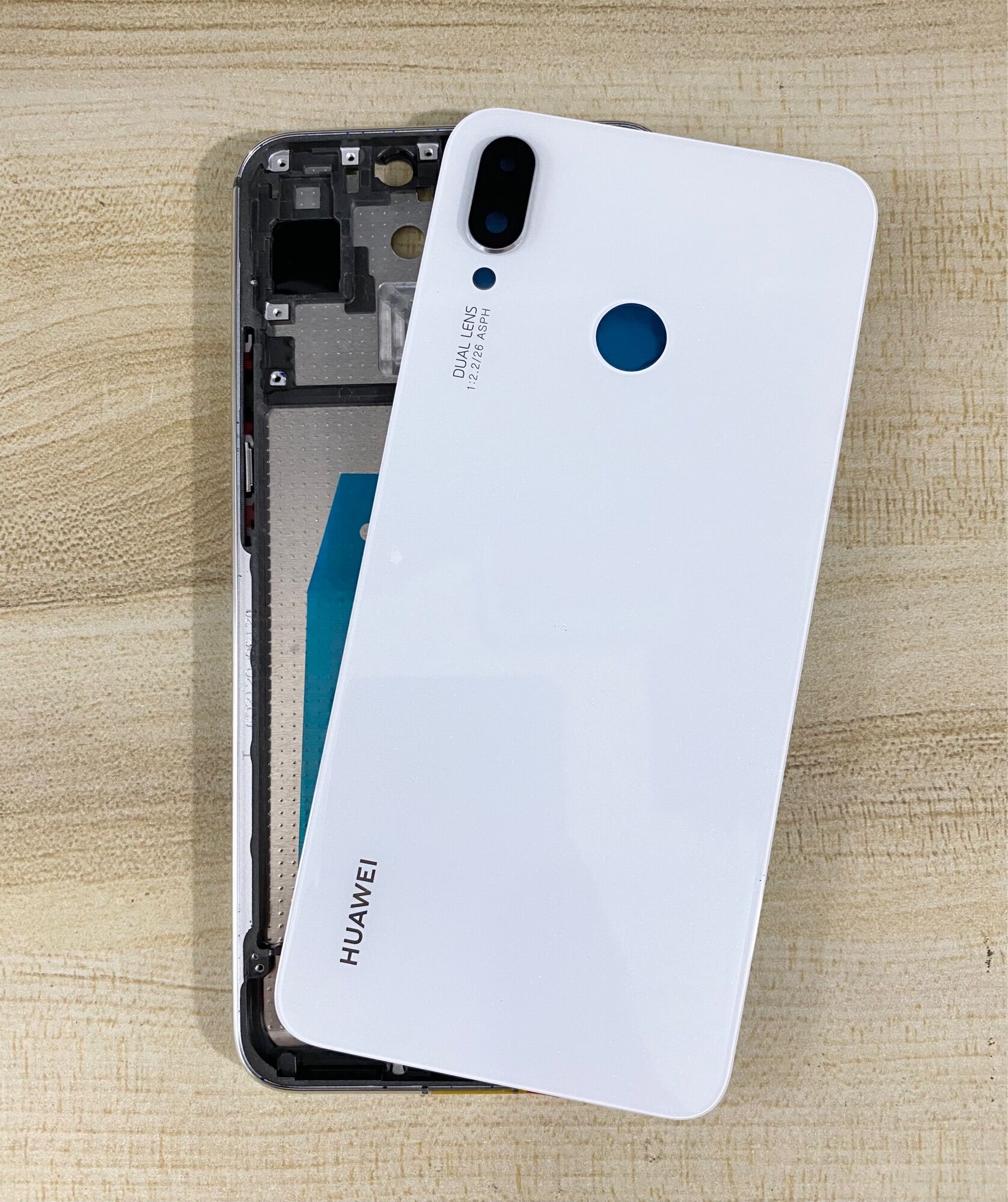 Bộ Vỏ + Sườn Huawei Nova 3i Zin Hàng Cao Cấp