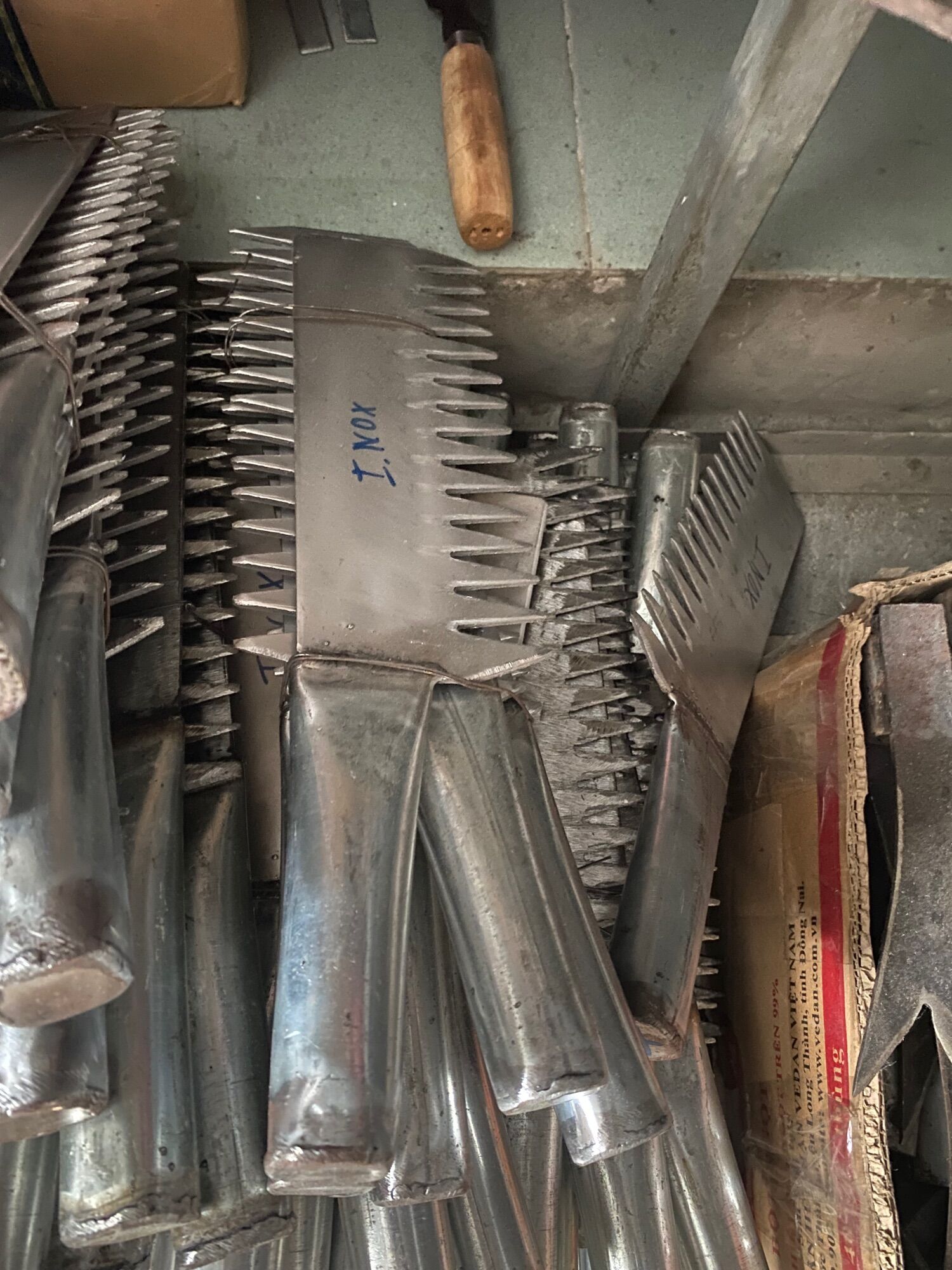 Chặt nước đá inox không rỉ set