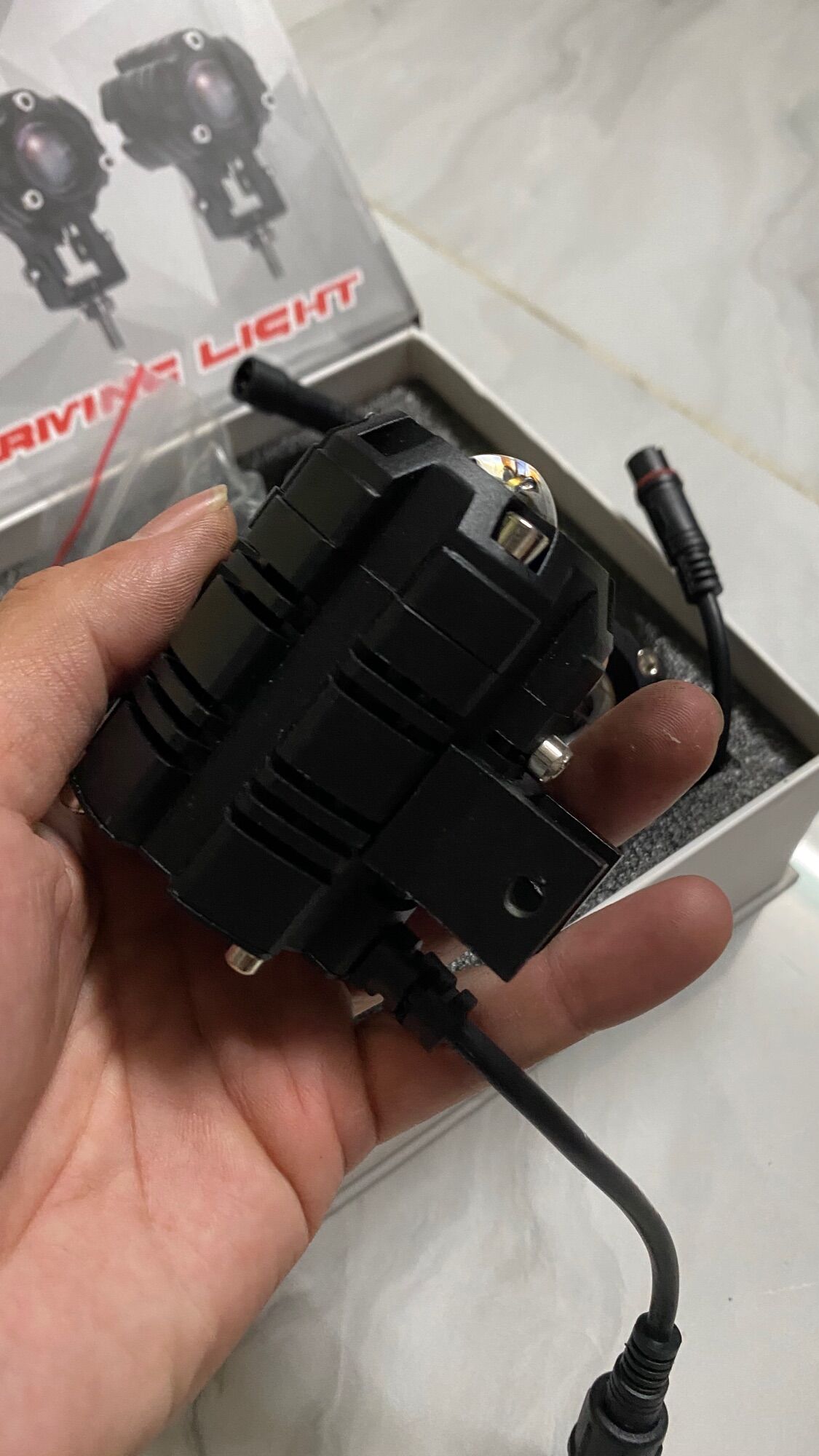 đèn trợ sáng Z35 siêu sáng có hộp driver.