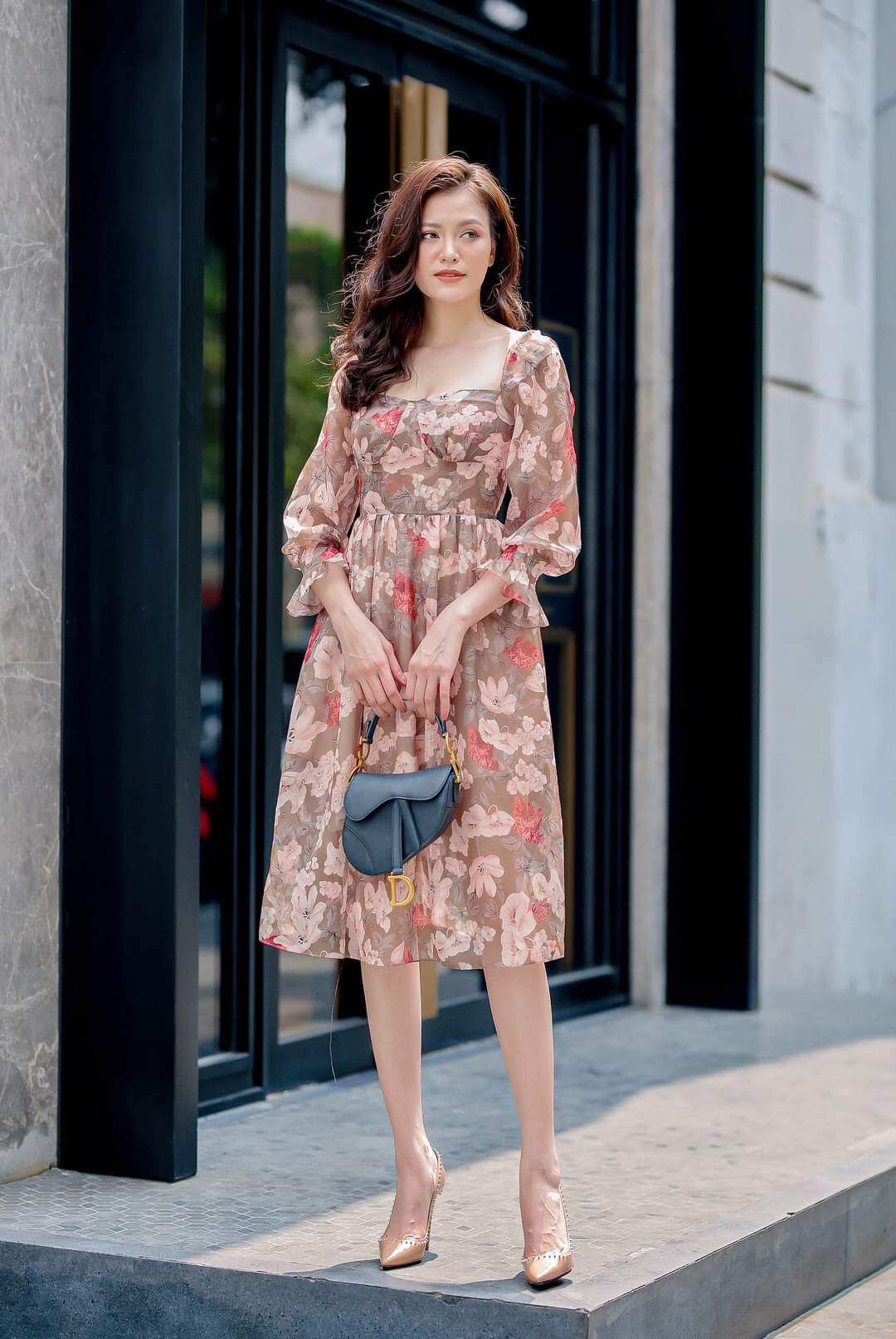 Váy tơ rêu của Bencami, size S