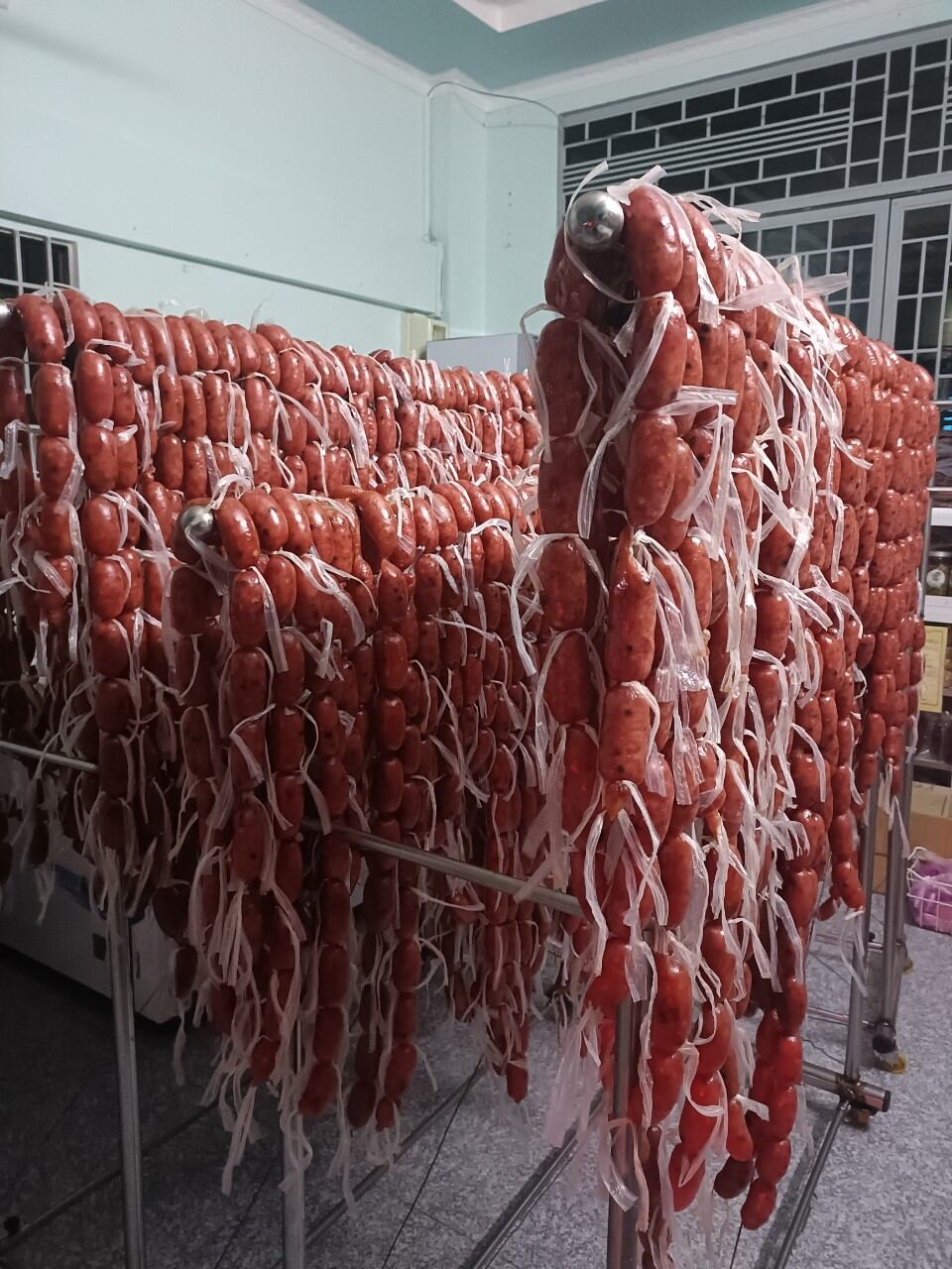 ComBo 10Kg Lạp Xưởng Tươi