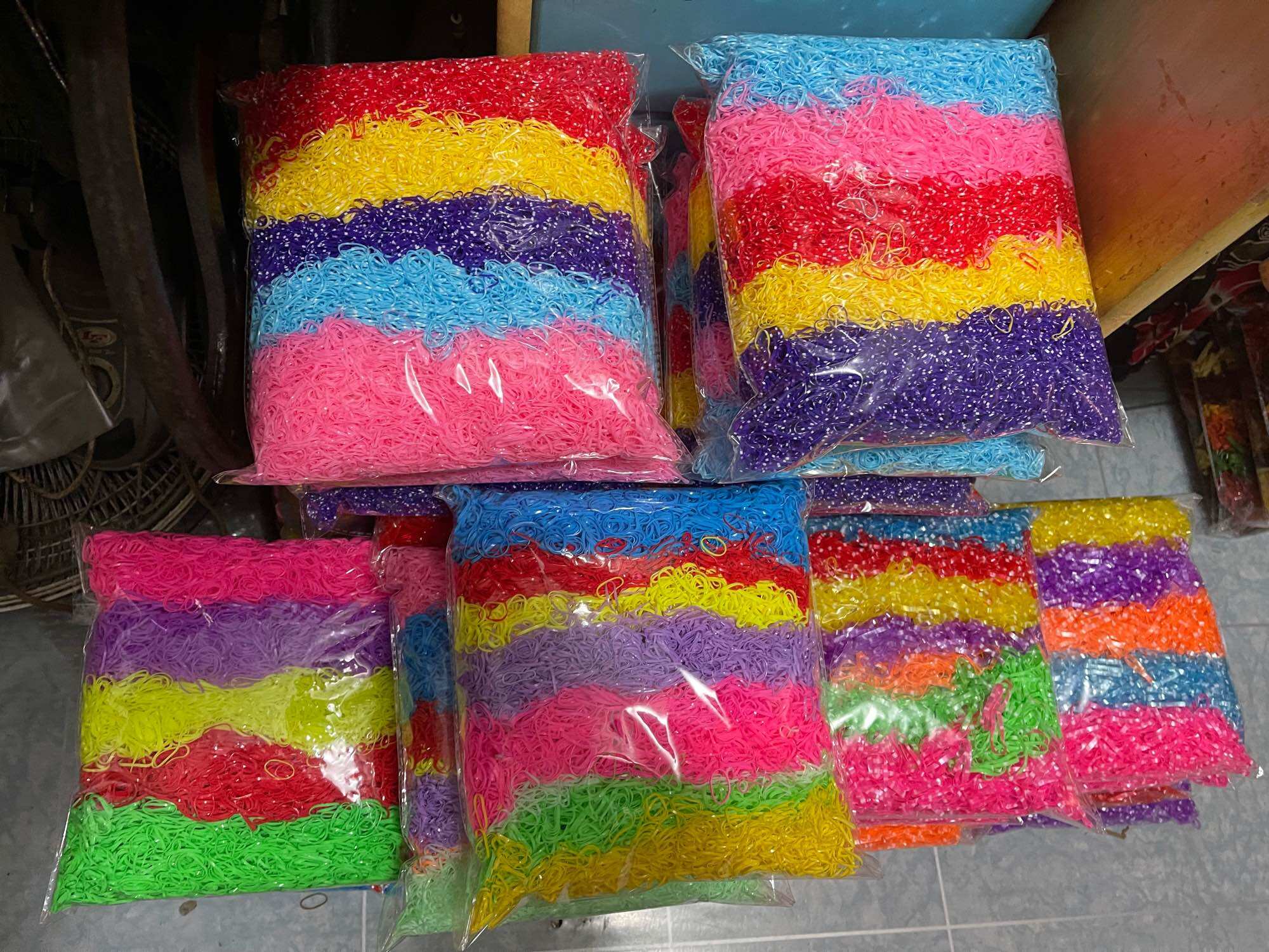 500g Thun cột tóc,nhiều màu sắc rất đẹp đủ Size.