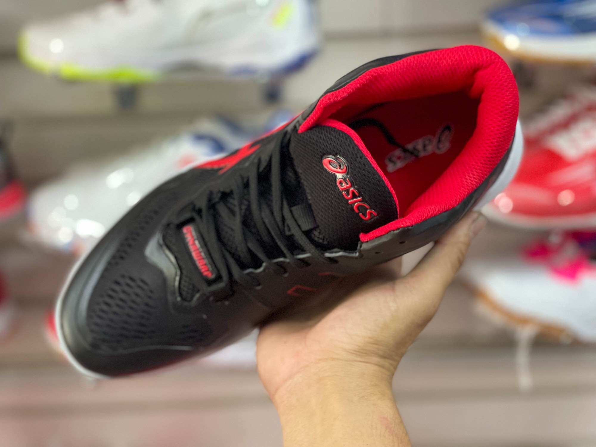 Giày thể thao ASICS bóng rổ đen đỏ cao cấp