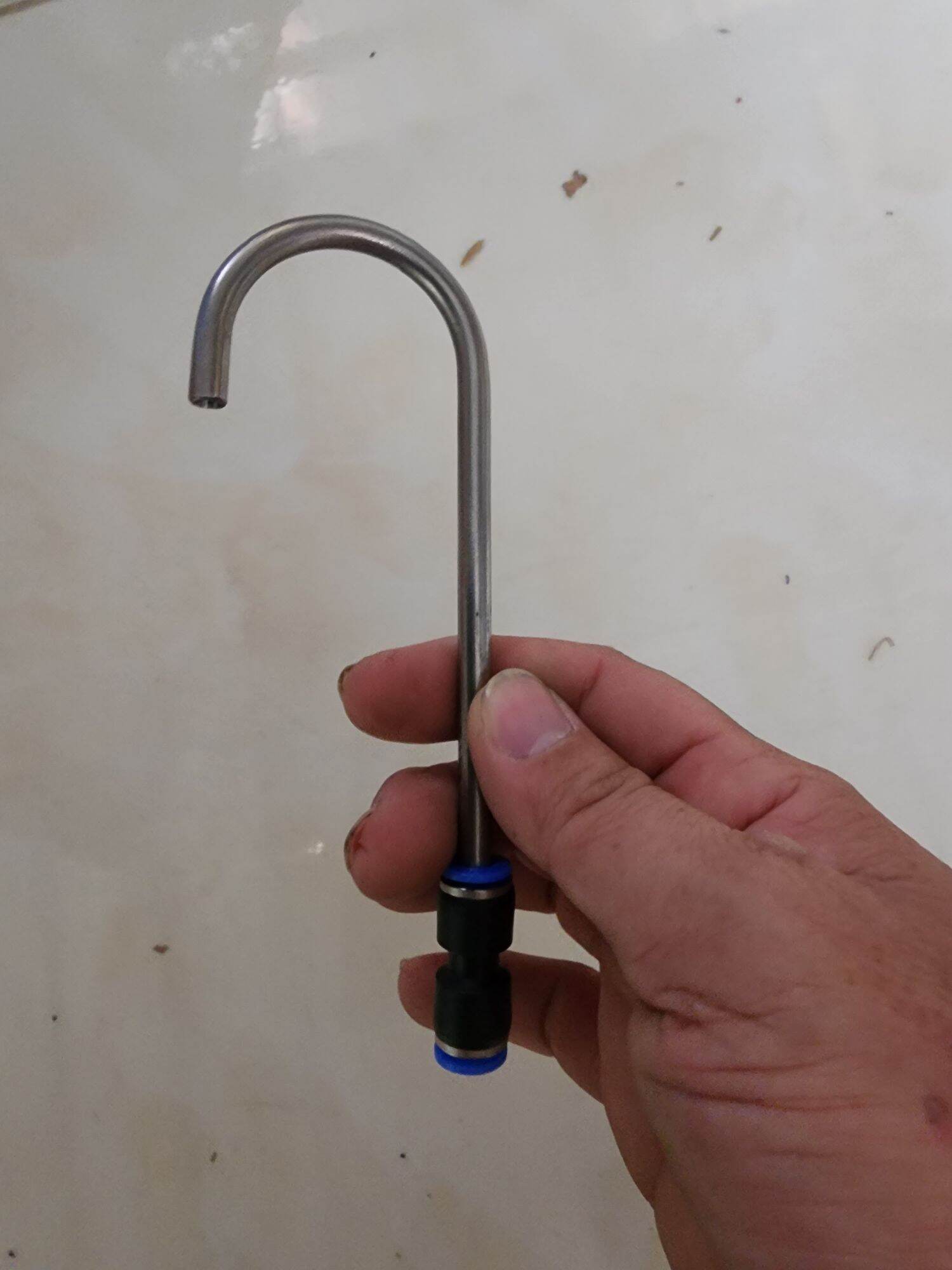 01 Vòi inox 304 chế máy rót ruou 6mm - 01 cái