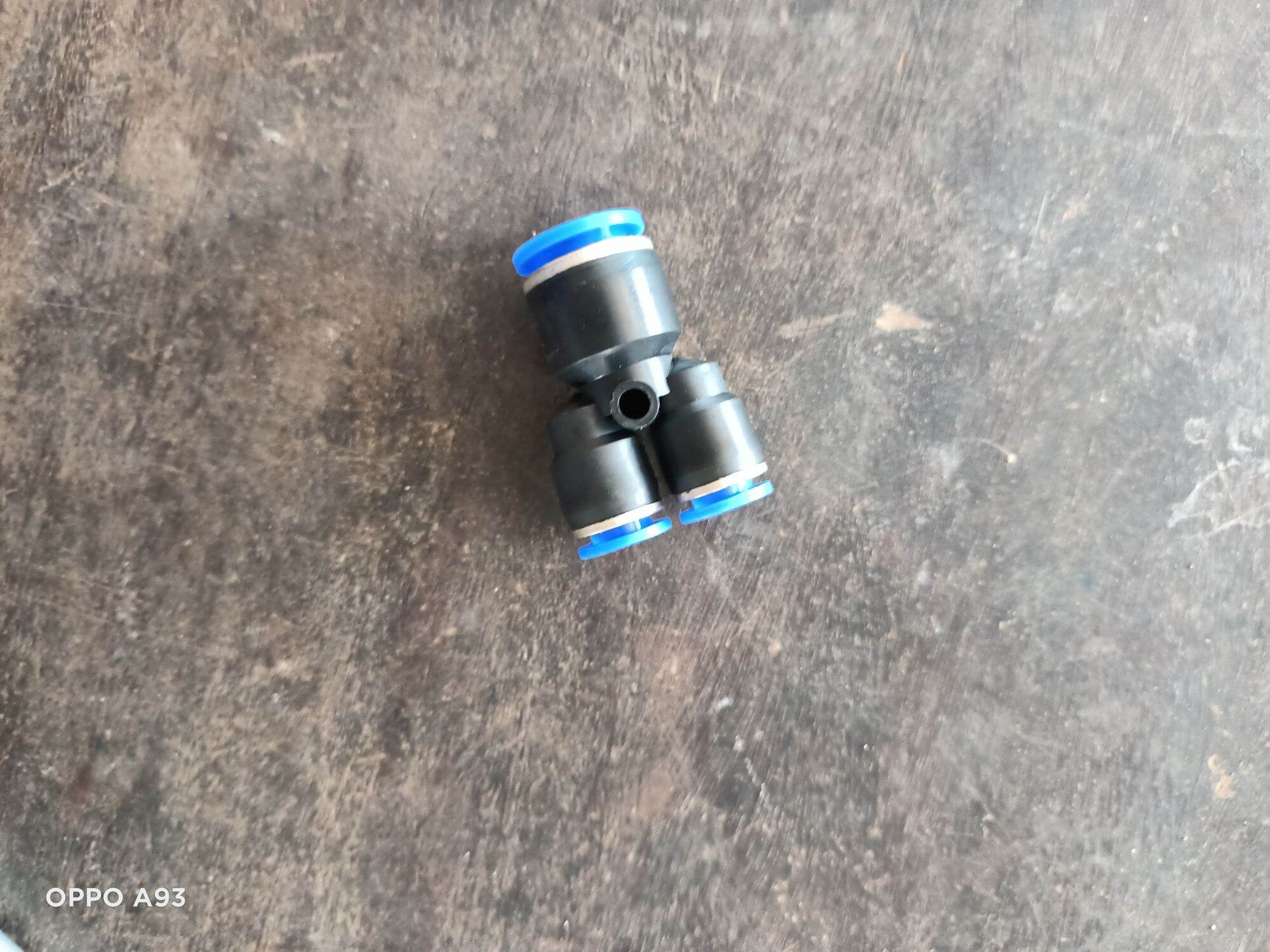 Y 12;...8:8 chia 2 dây phun sương, tưới lan