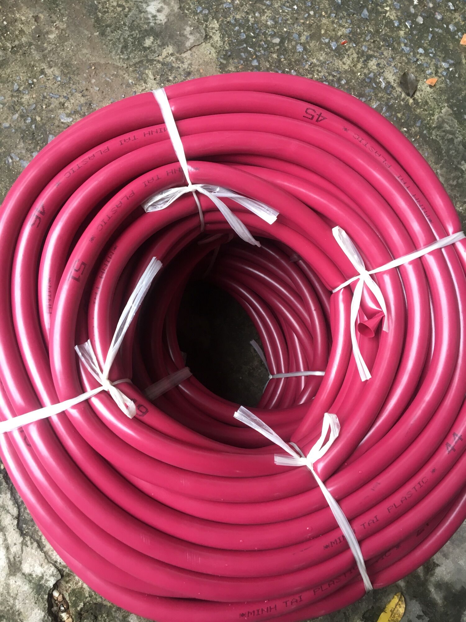 Cuộn 50m dây bơm nước phi 21