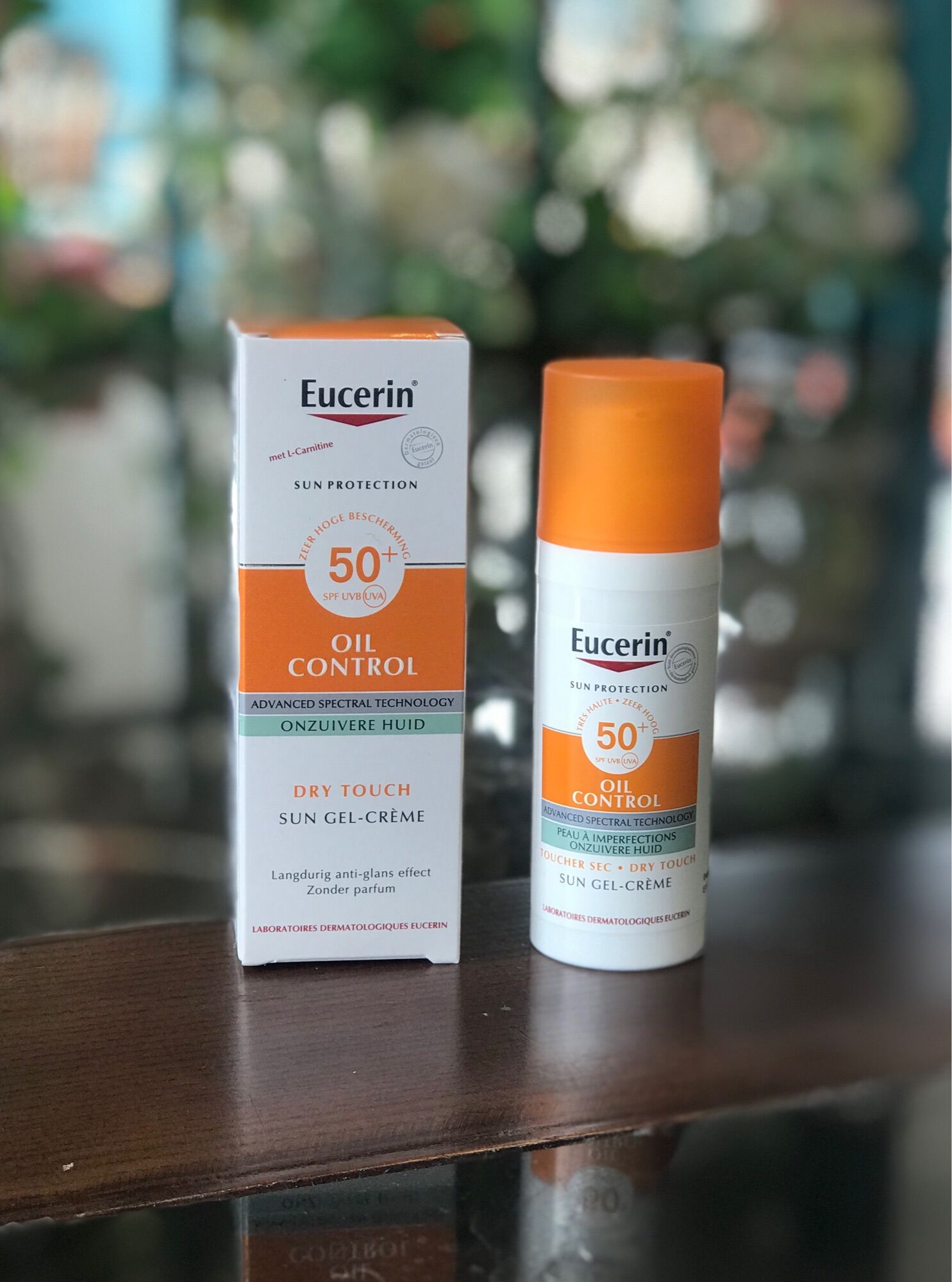 Kem chống nắng kiềm dầu Eucerin Oil Control spf 50
