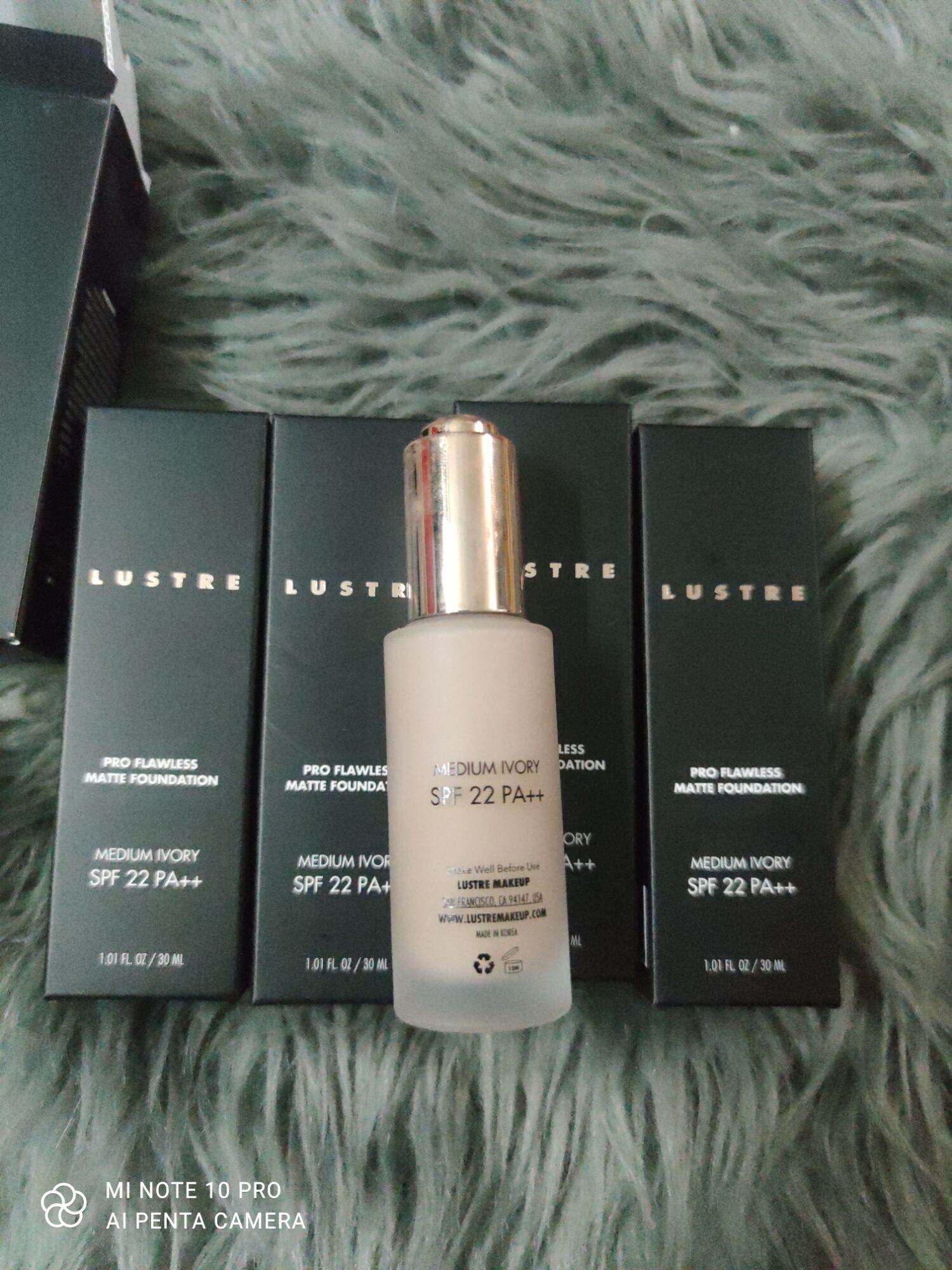 Kem Nền Siêu Mịn Căng Bóng LUSTRE PRO