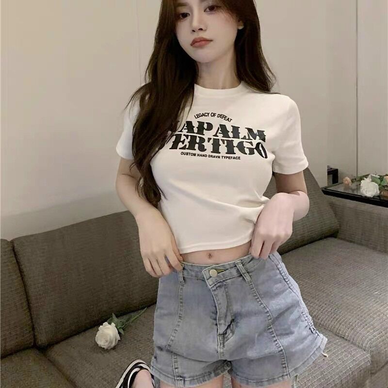 Áo croptop chữ đơn giản BG