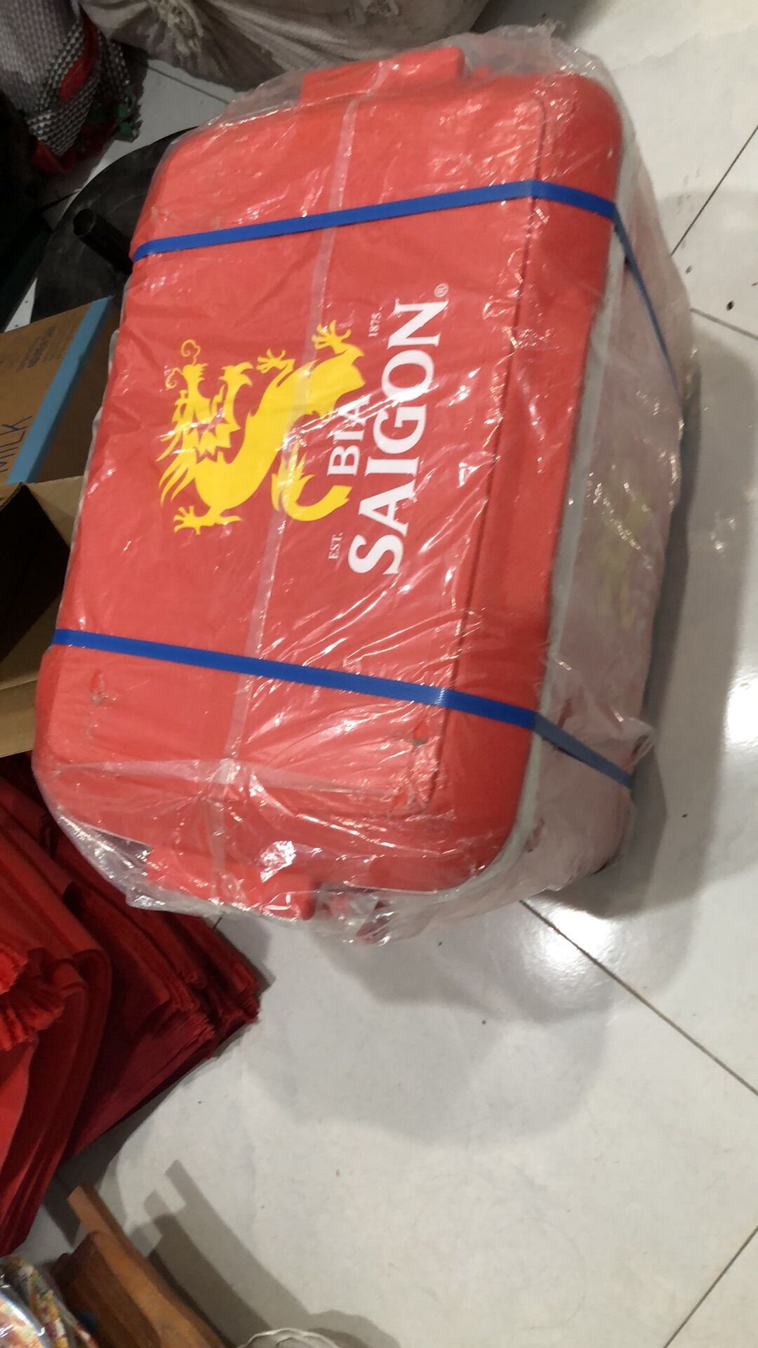Thùng đá 85 lít