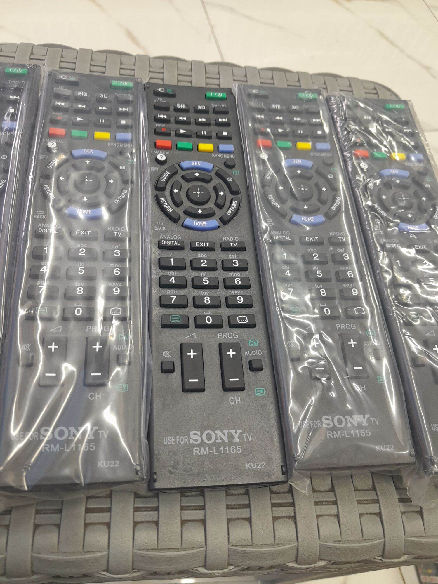 [HCM]Remote điều khiển tivi Sony RM-L1165
