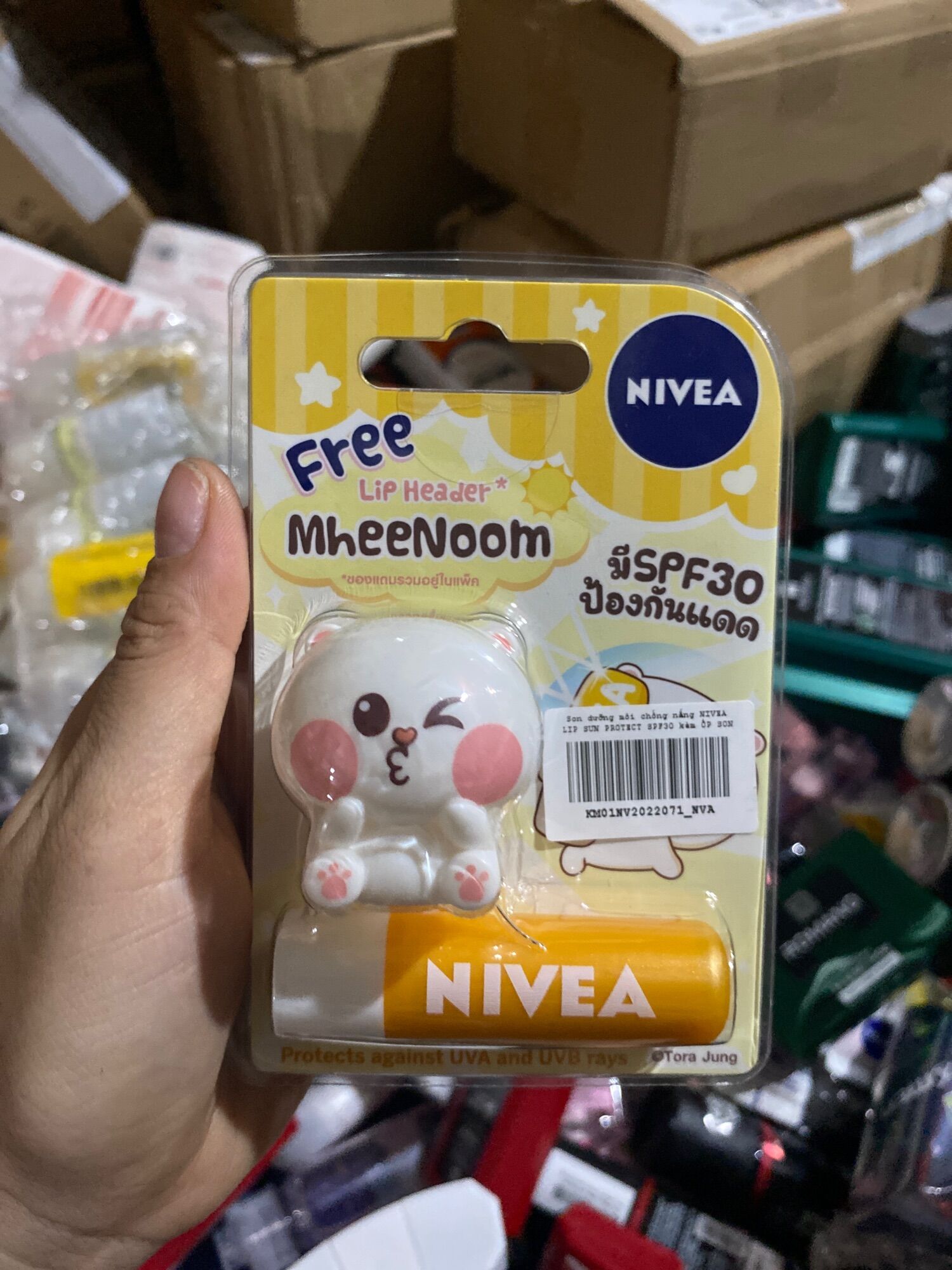 son dưỡng ẩm NIVEA gấu trắng