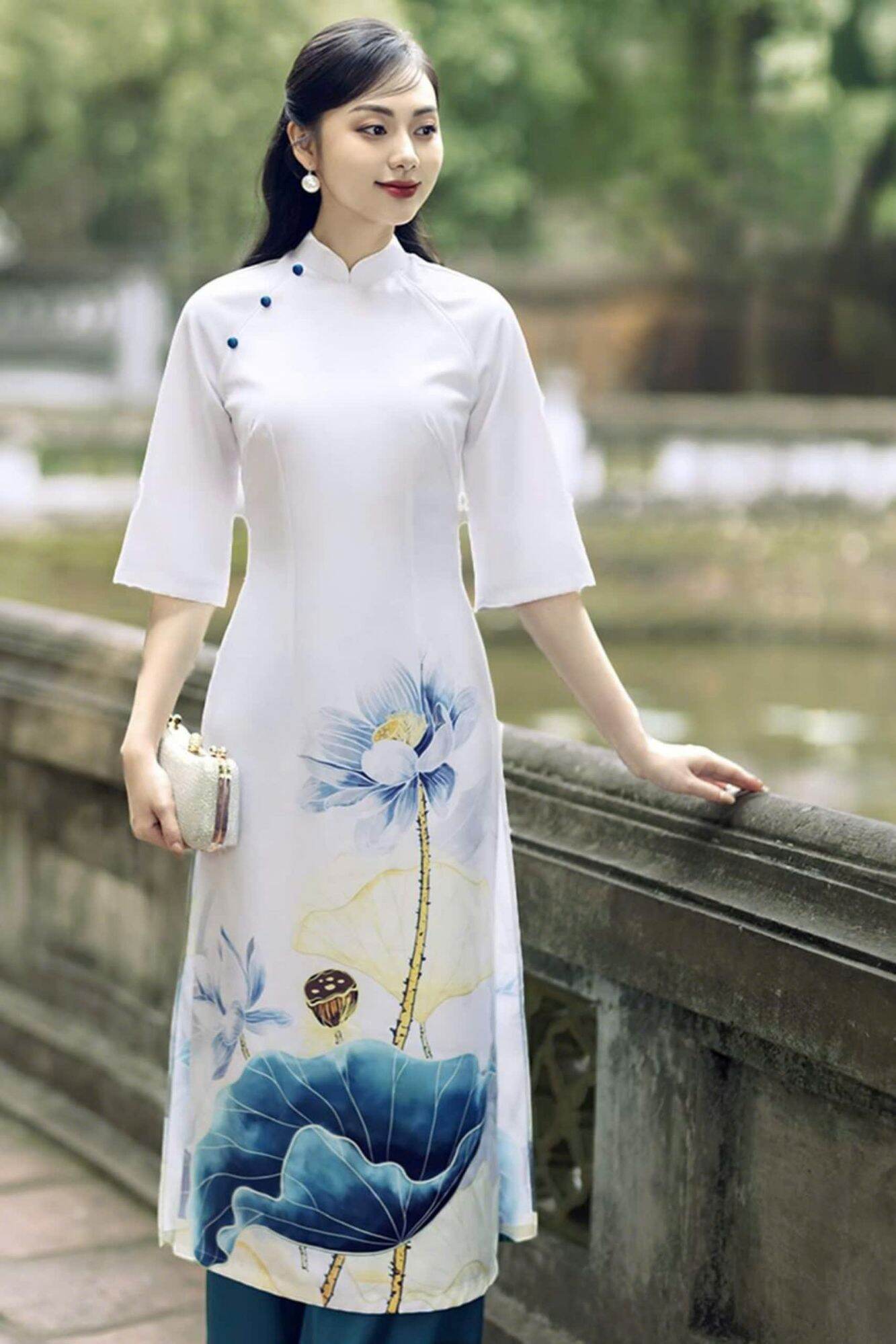 áo dài may sẵn lụa gấm cao cấp thêu thủ công ko kèm quần