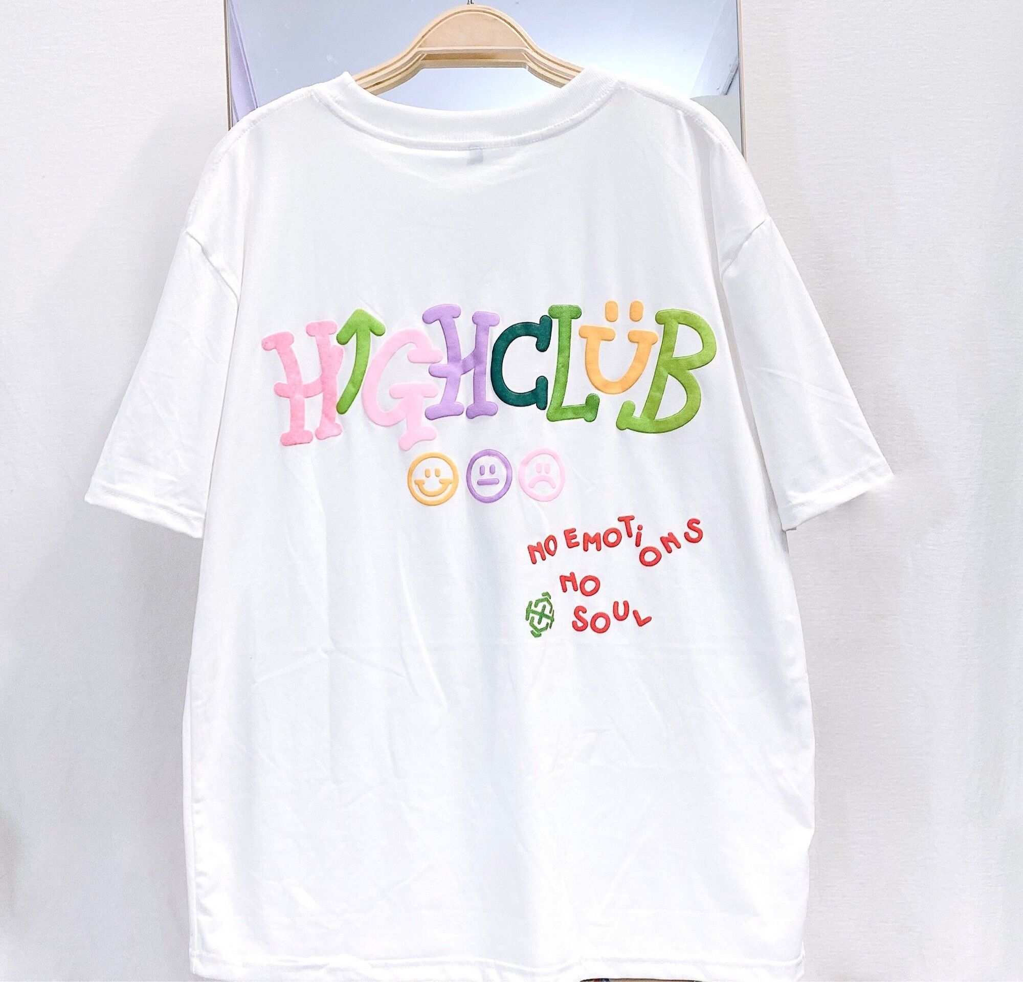 Tee HighClub Chữ Nổi Xịn Sò