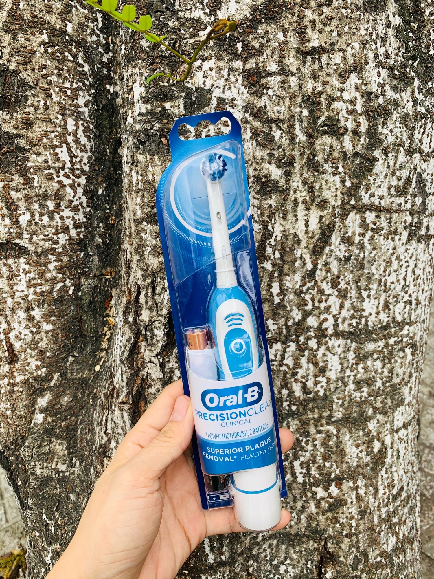 Bàn chải đánh răng bằng pin Oral-B