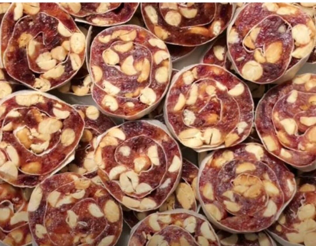 KẸO CHUỐI CUỘN đậu phộng-500g/1Kg