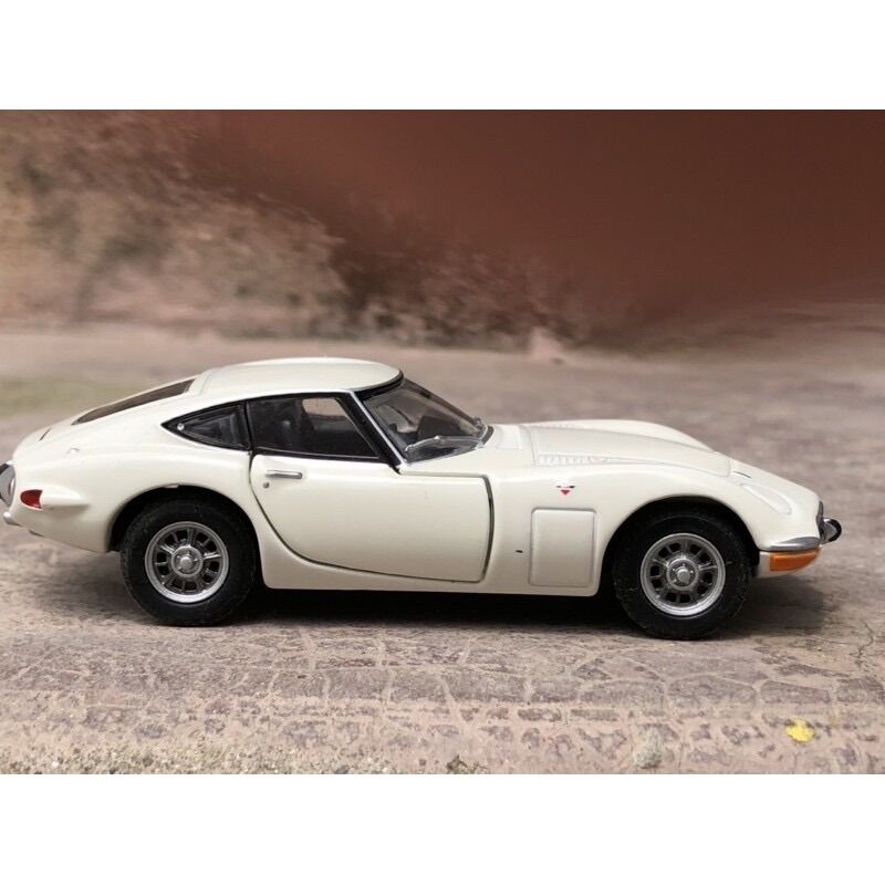 Xe Mô Hình TOMICA Toyota 2000GT 1:43