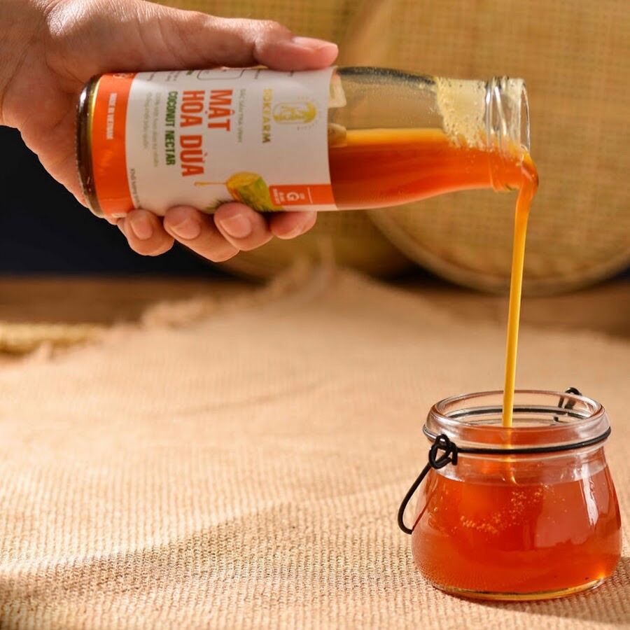 CHAI 200ml THUỶ TINH DÁNG CAO NẮP THIẾC
