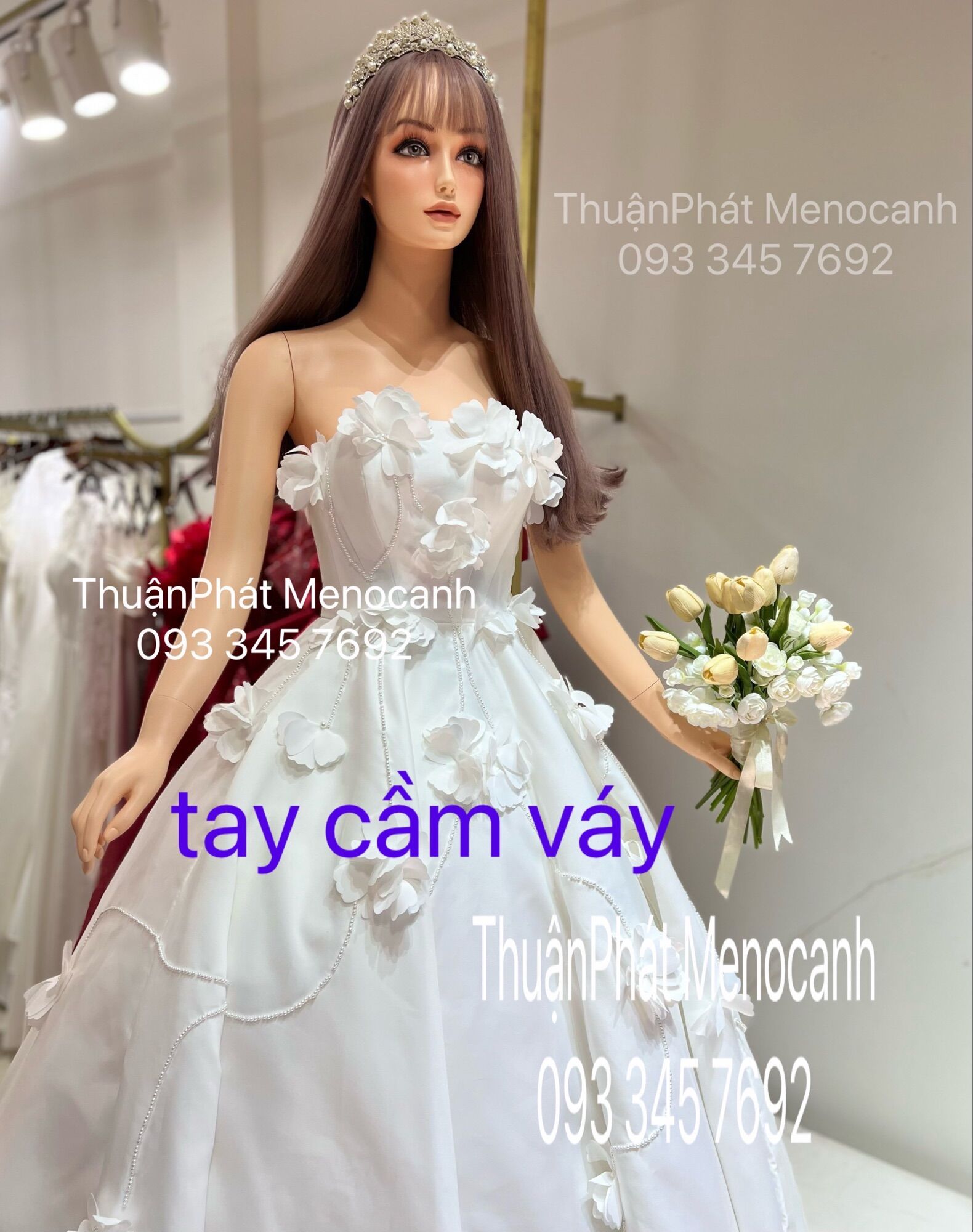Manocanh nữ tay cầm váy ( 0 kèm tóc)