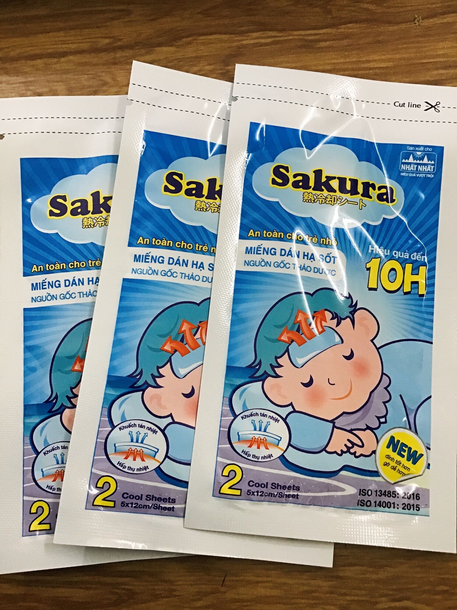 Combo 1hộp Miếng dán hạ sốt Sakura (6 miếng)