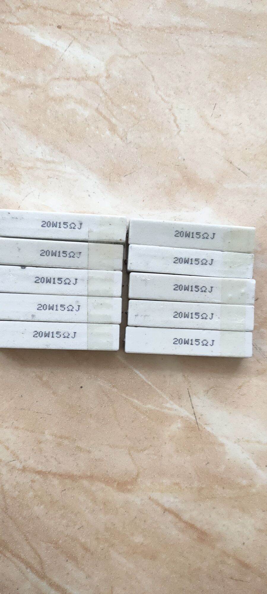 5 Điện trở sứ 15om 20w
