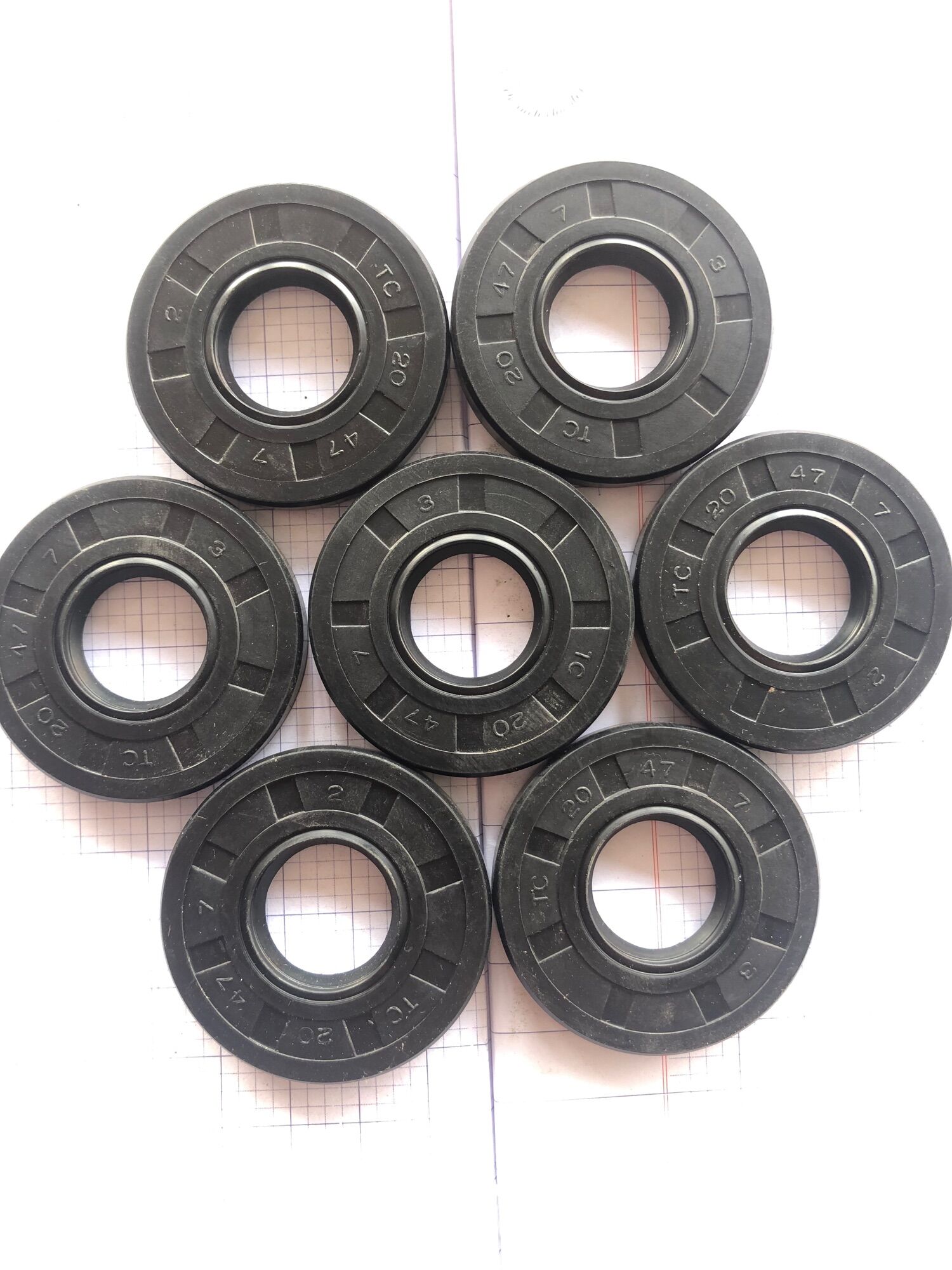 Phớt các loại: 17 40 7; 17 40 10; 20 47 7; 20 47 10; 25 52 10; 30 62 10; 35 72 10; 20 52 10; 25 62 10