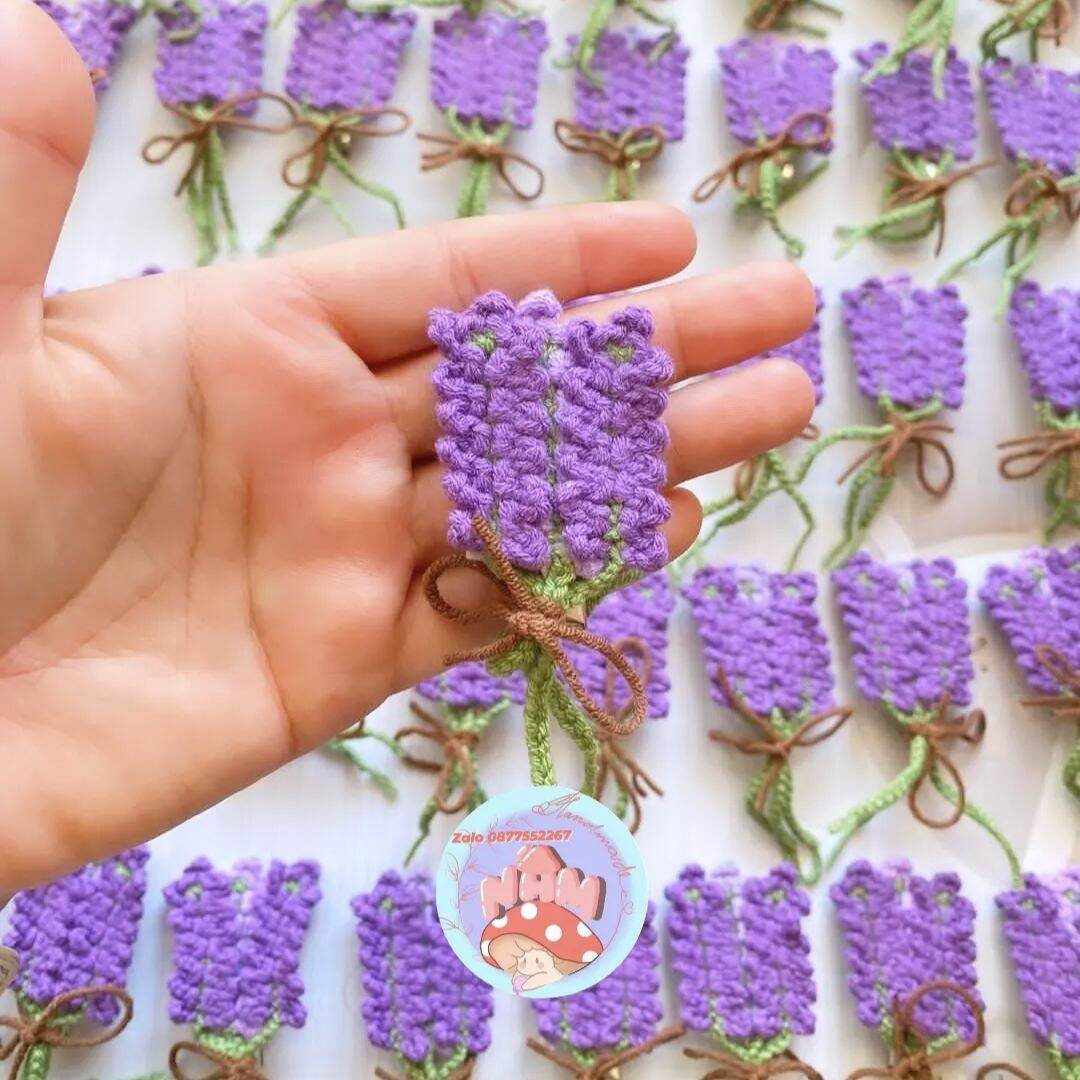 Ghim cài áo handmade bằng len