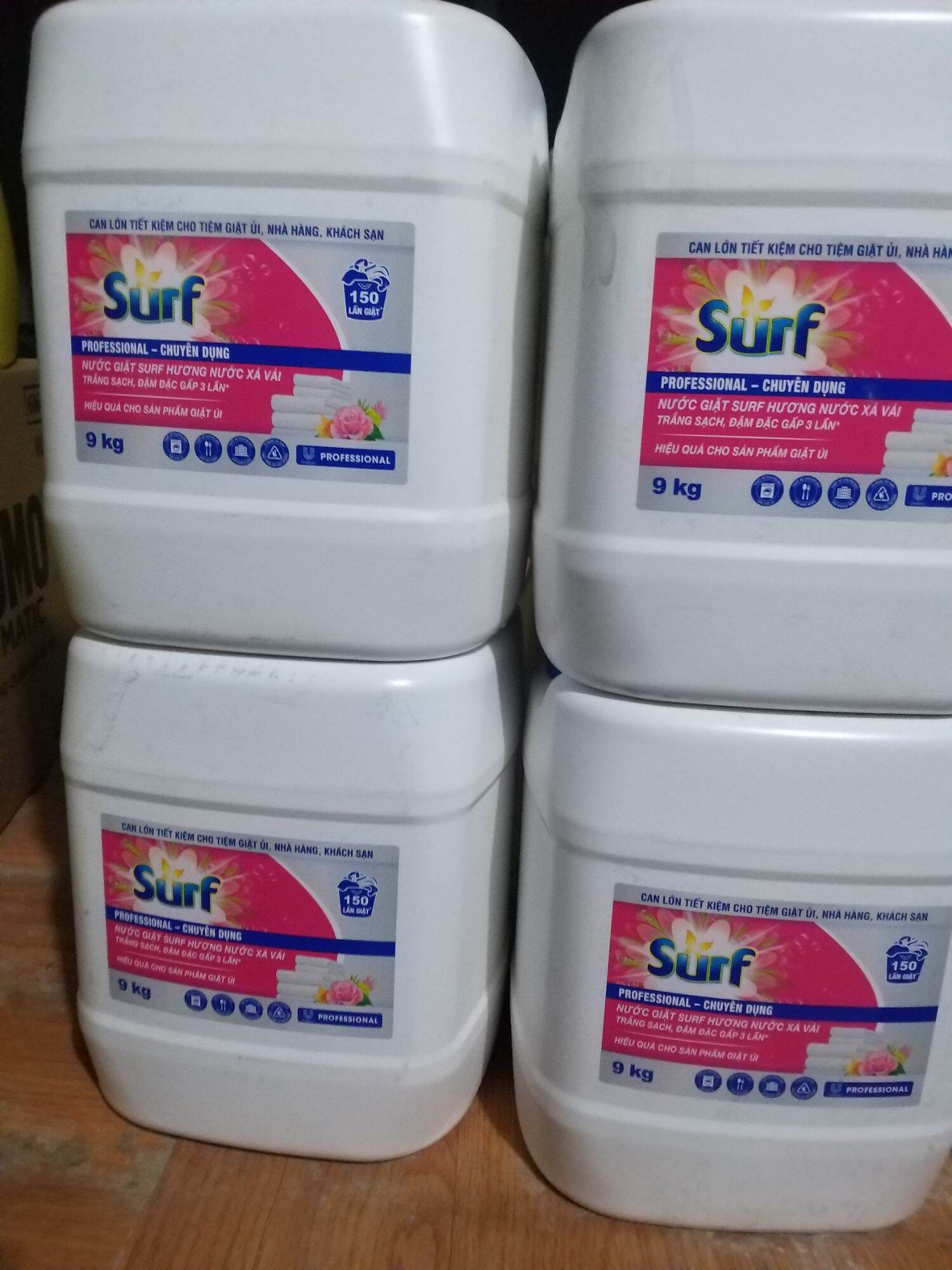Nước giặt SURF 9kg can