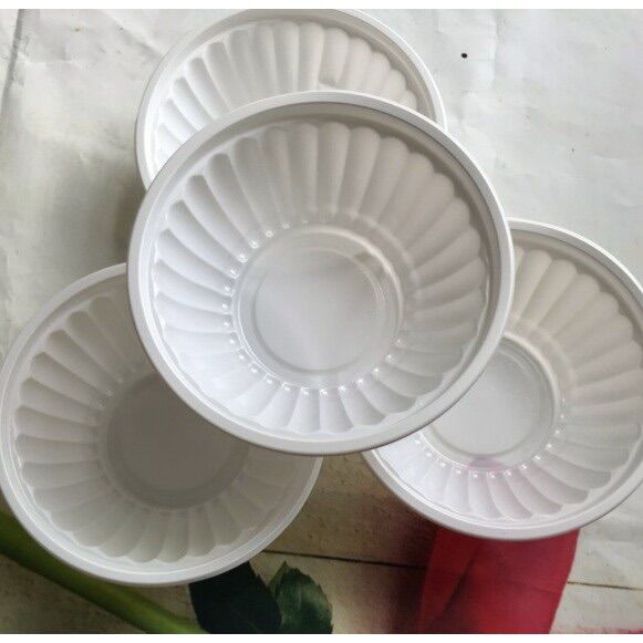 [HCM]Chén nhựa lốc 50 cái dùng 1 lần số 301