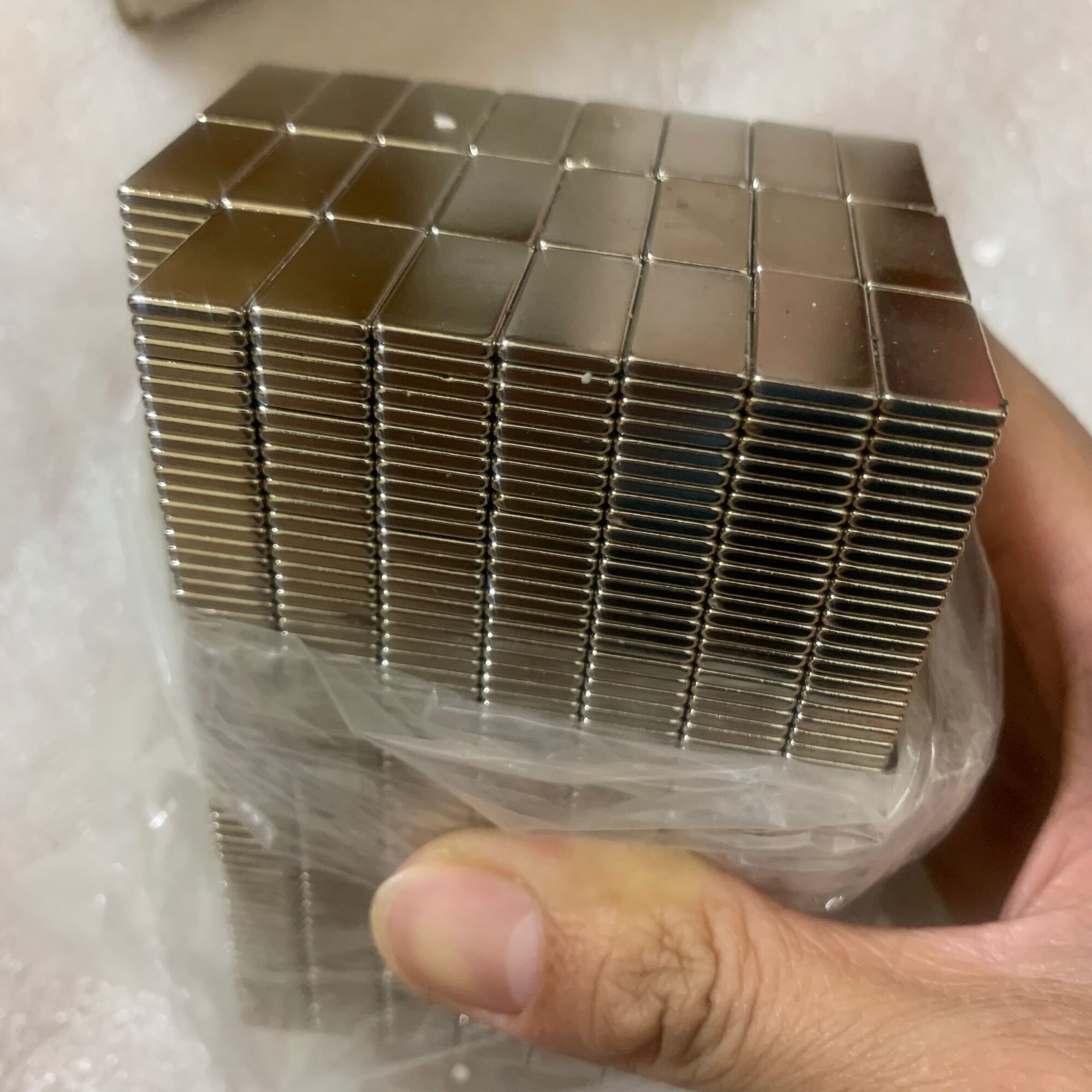 Combo ( 1000 viên nam châm đất hiếm 20x10x2mm)