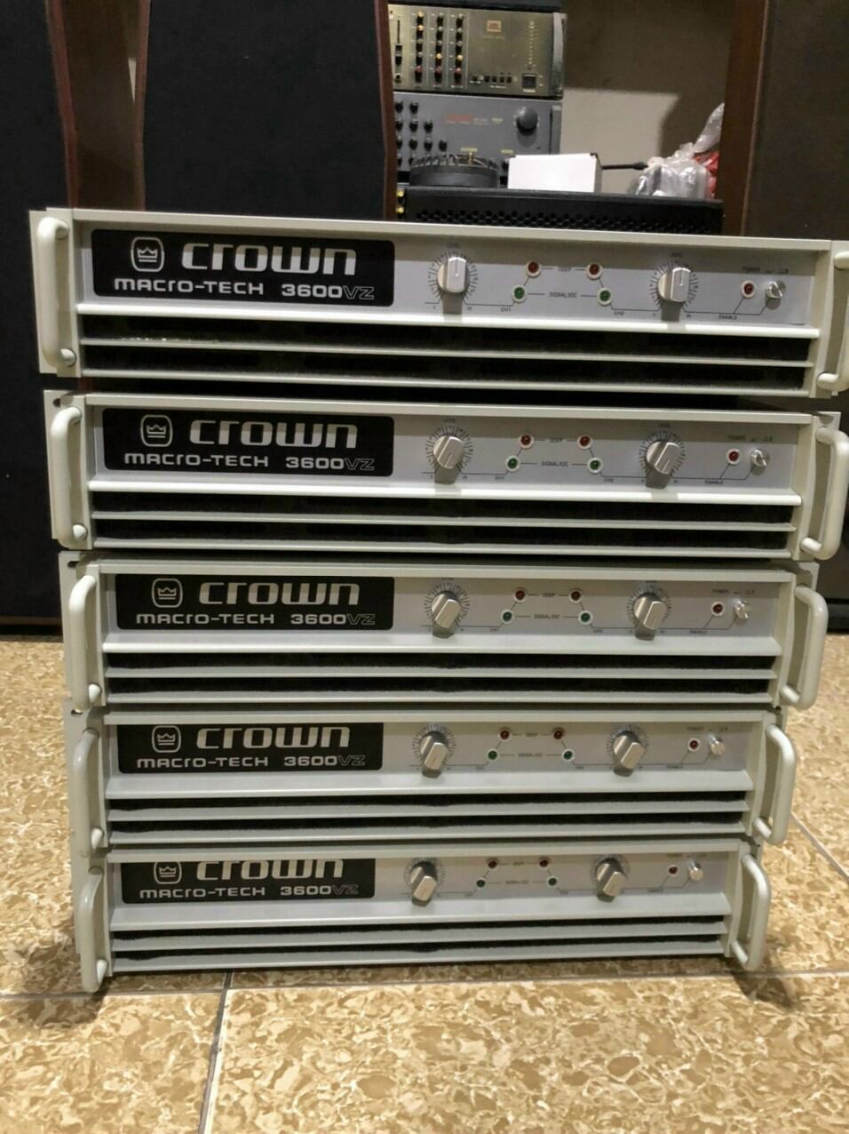 Main crown 3600 v z
