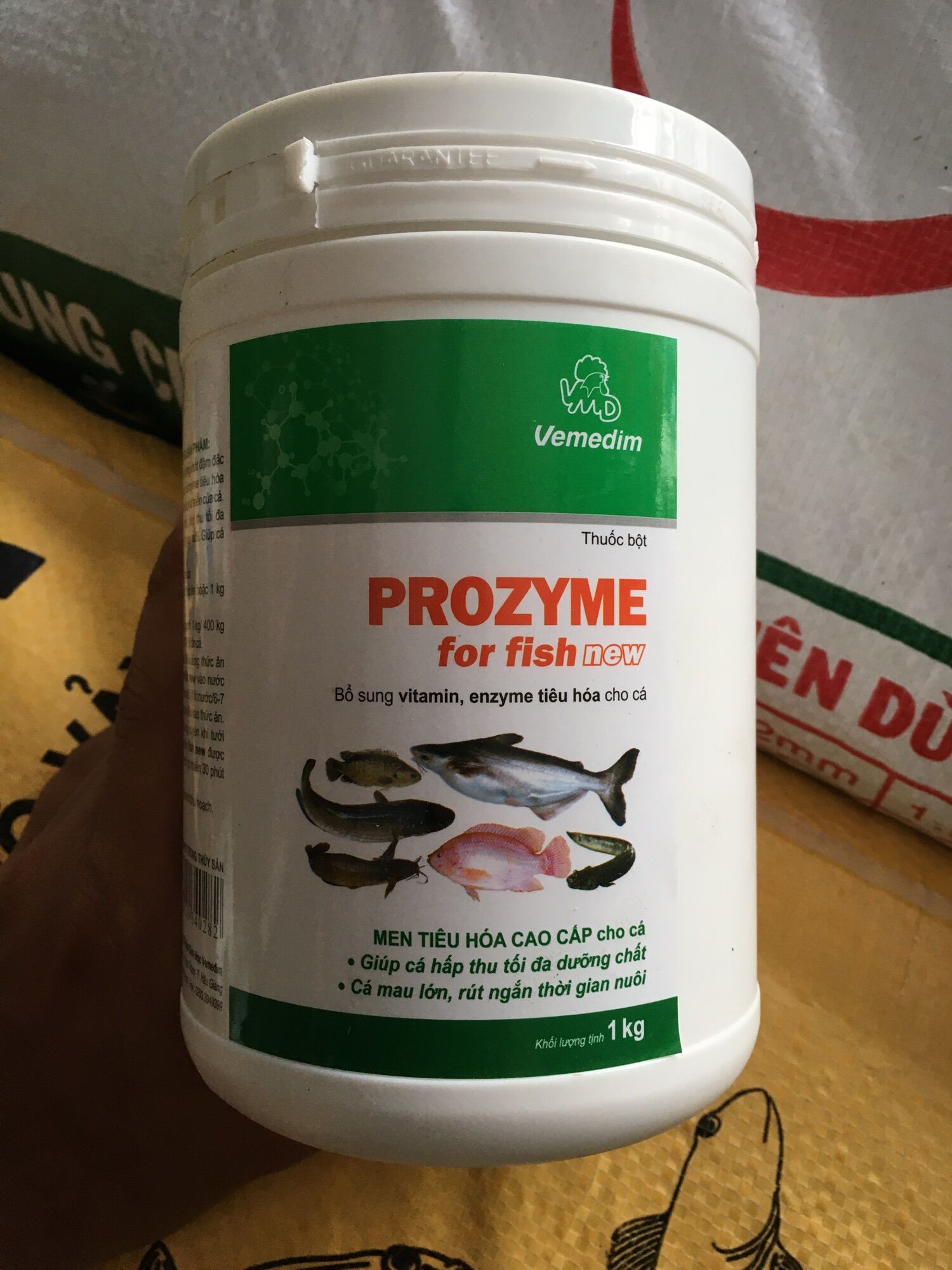 Prozyme cá men tiêu hoá , bổ sung vitamin , giúp cá mau lớn
