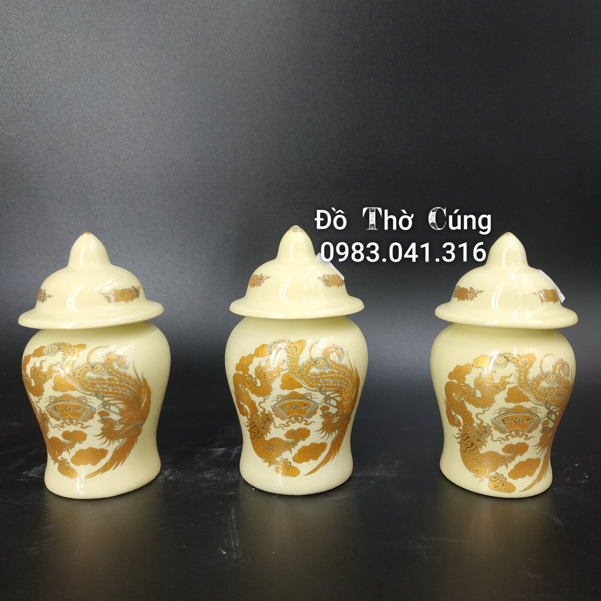Choé thờ,( hũ đựng muối, gạo, nước)màu vàng ngà