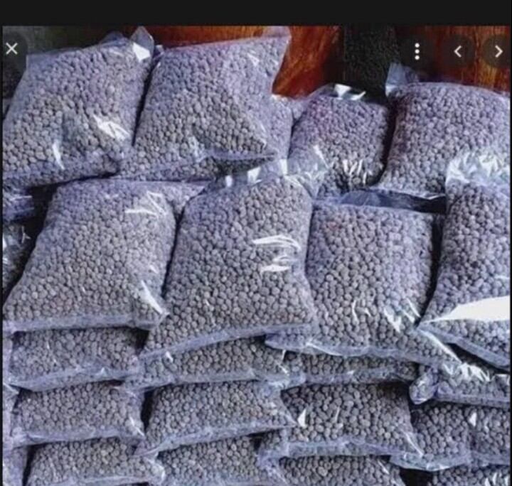 Túi 0.5kg phân dê khô, phân dê đã qua xử lý, phân dê đã khử trùng bằng vôi, phân dê sạch không mùi, phân dê dùng để bón lan, bón hoa, phân dê cho cây cảnh, phan de cho rau cu qua lan, phân dê cung cấp dinh dưỡng tổng hợp cho cây trồng giúp cây pt