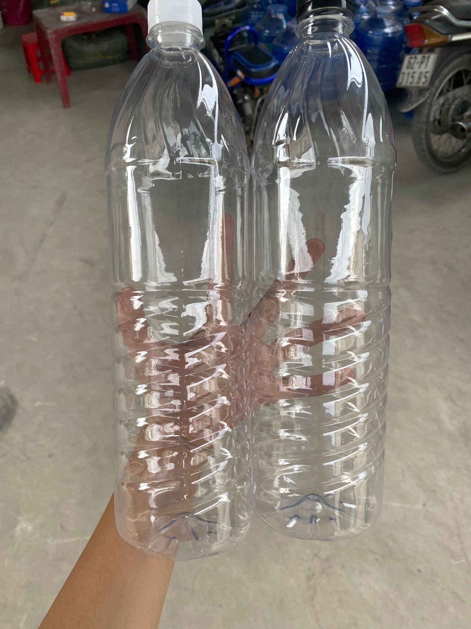 Chai 1,5 lít ( kèm nắp trắng )