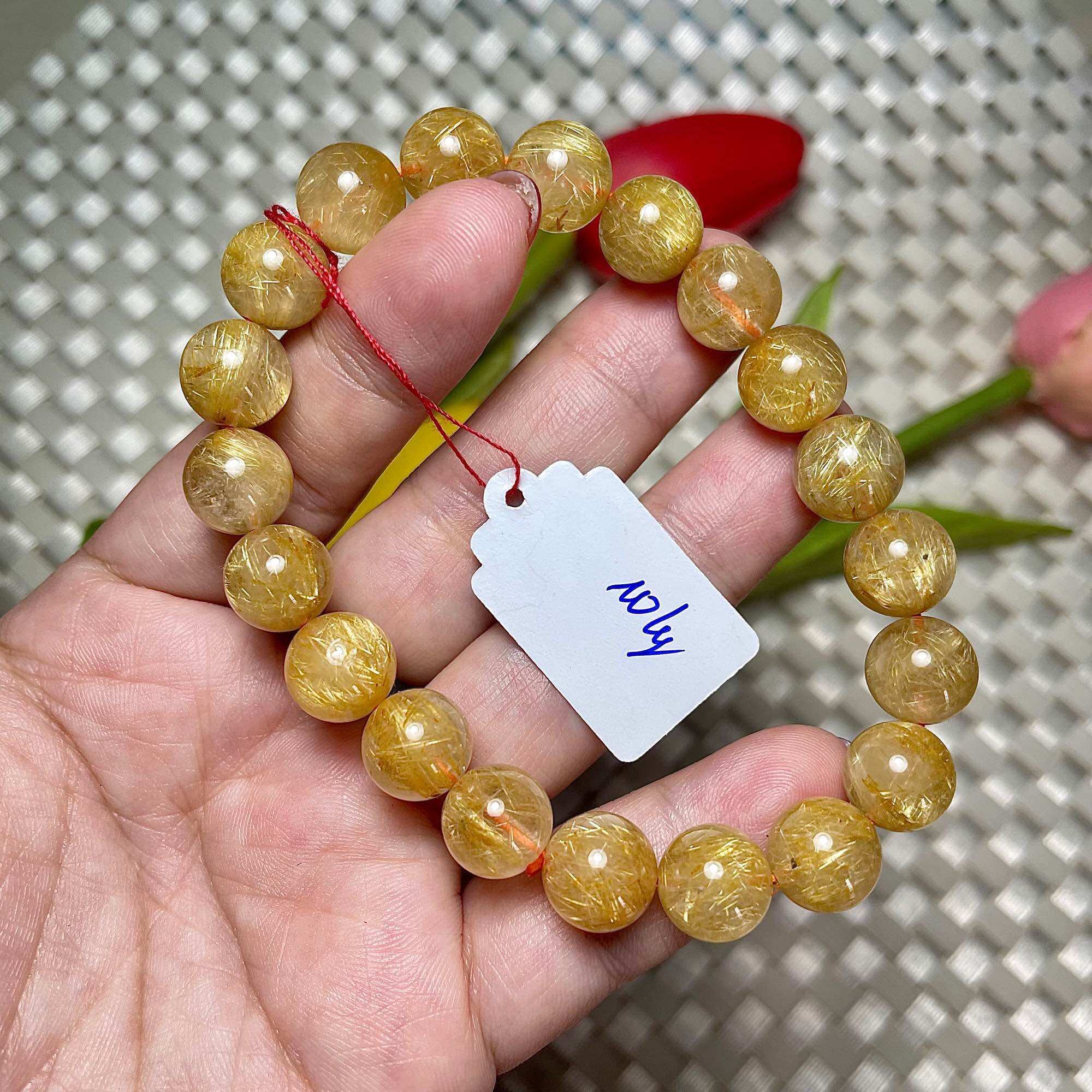 Vòng tay ta tóc vàng ươm ánh kim