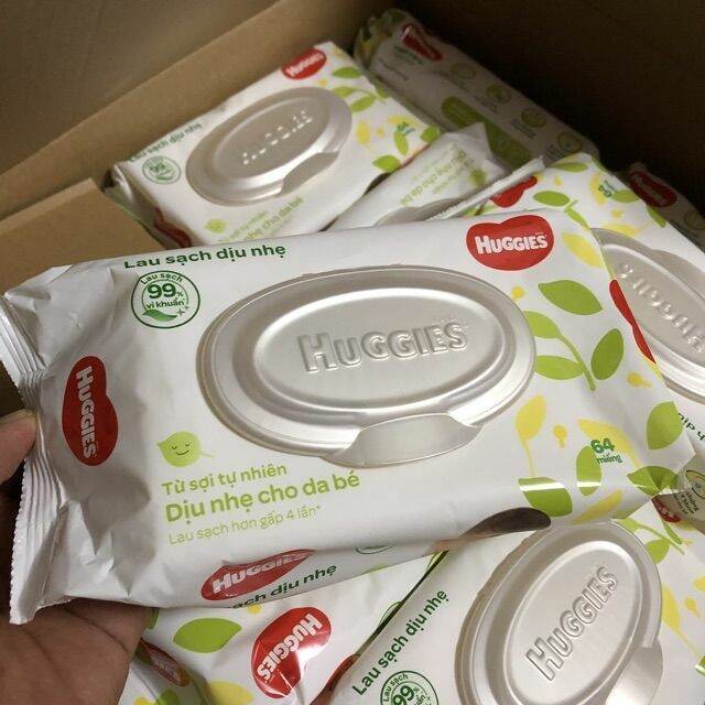 Khăn ướt Huggies không mùi hộp 64 miếng