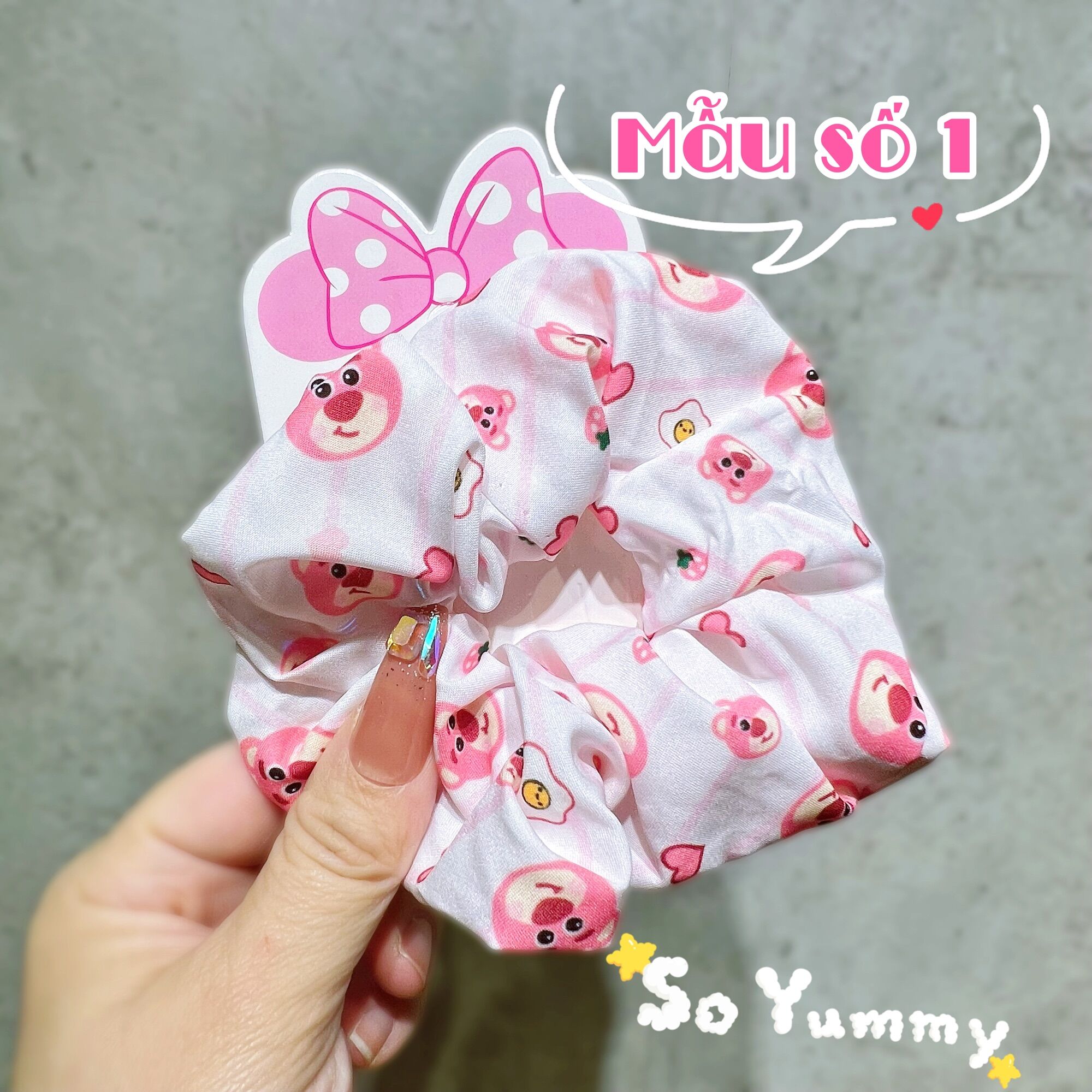 CỘT TÓC SCRUNCHIES GẤU DÂU LOTSO