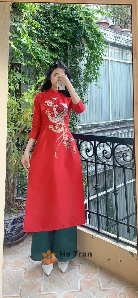 Áo dài cách tân TAFTA THÊU ĐỎ  may mắn nổi bật ngày Tết mặc đi chơi đi chụp ảnh lễ tết cực sang AODAIANLAC