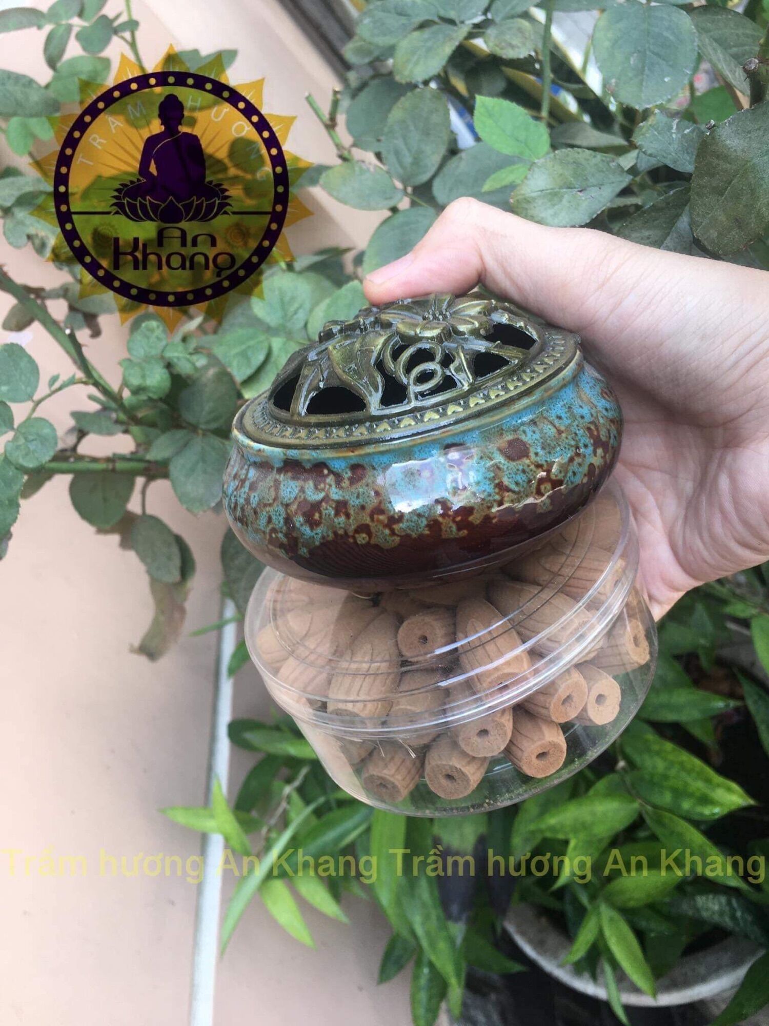 Nhang nụ trầm hương + Lư xông