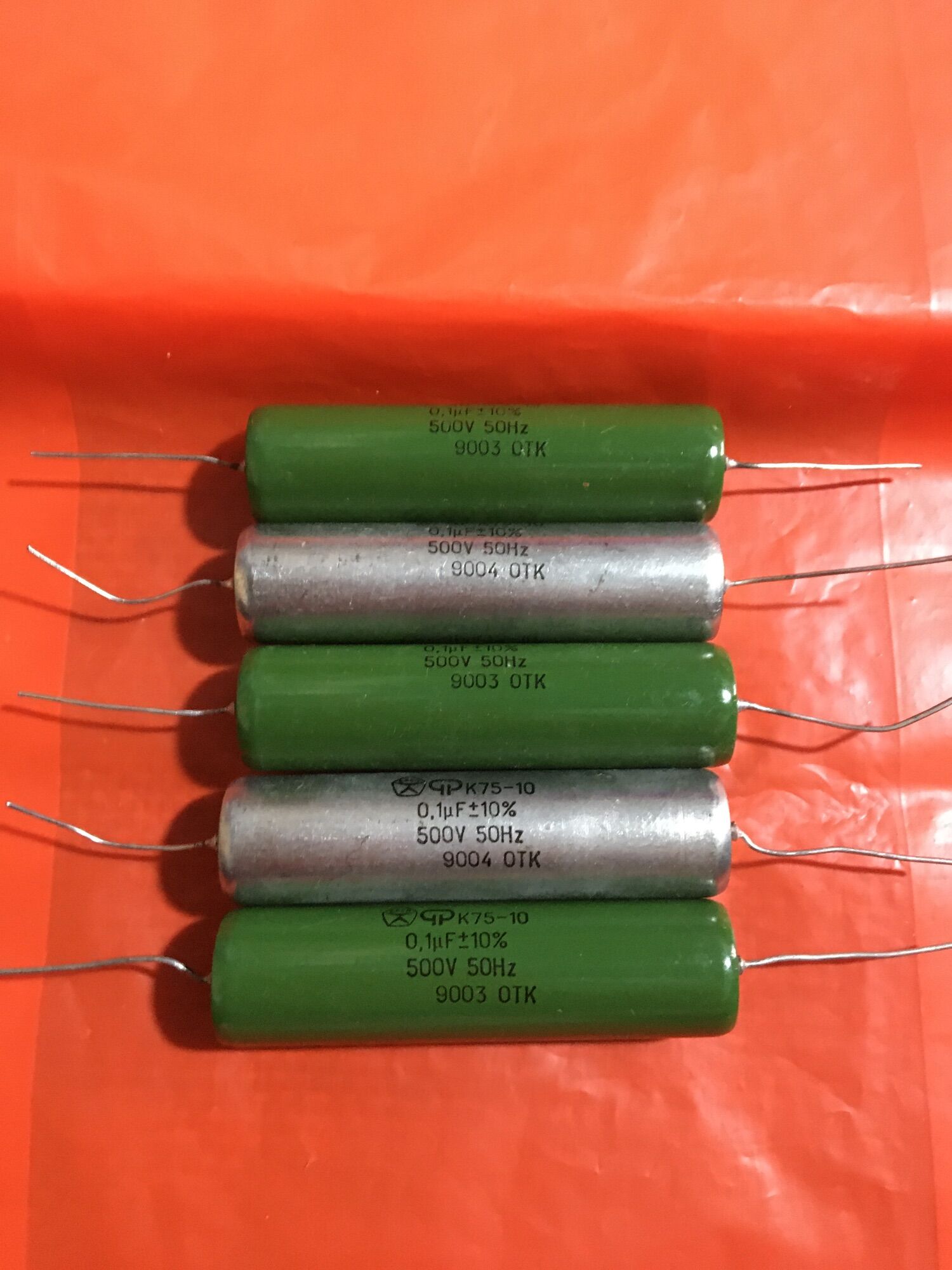 (5chiếc)Tụ dầu Nga 0,1uf 500v