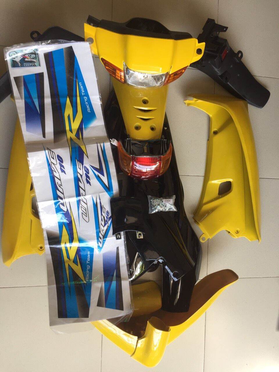 Dàn áo Wave 110 màu vàng đen