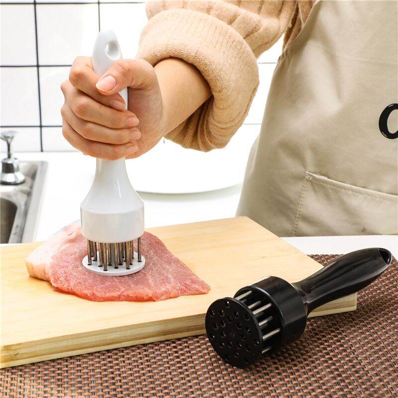 Dụng cụ châm làm mềm thịt tiện lợi
