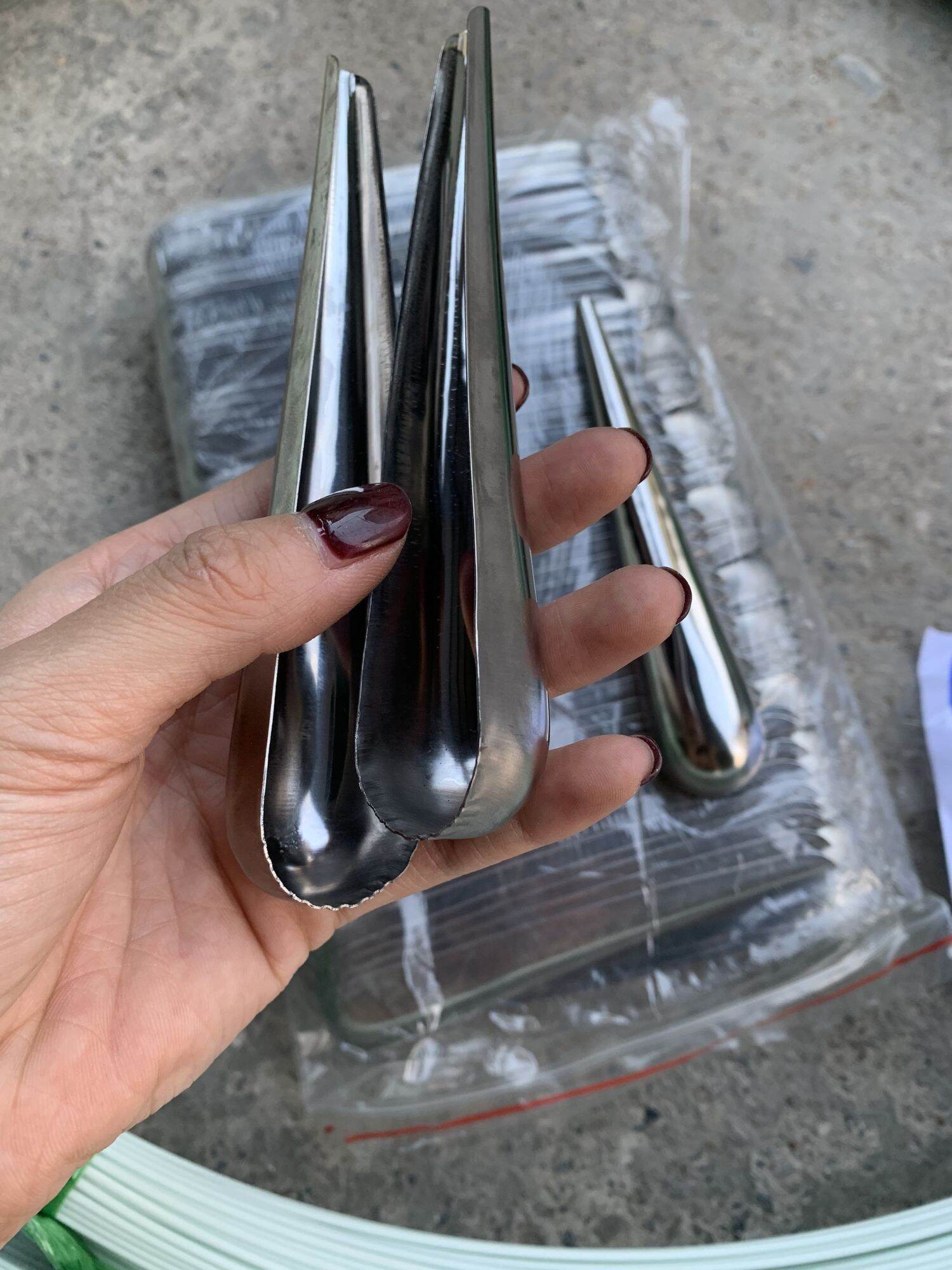 Thìa xúc cám inox