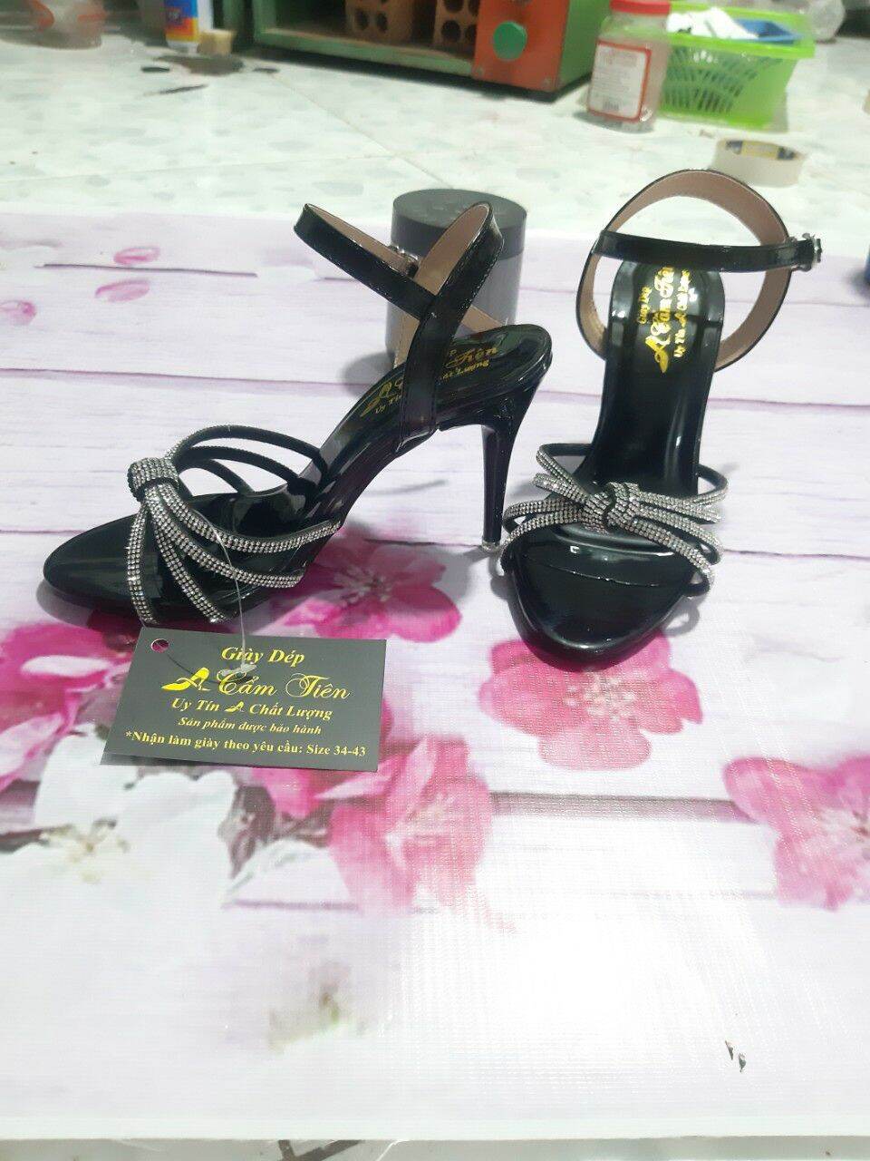 ảnh thật, sản phẩm bảo hành, giày cao gót, xăng đan, guốc size 33, 34 đến bigsize 40, 41,42,43,44 cao 9 phân, cao cấp