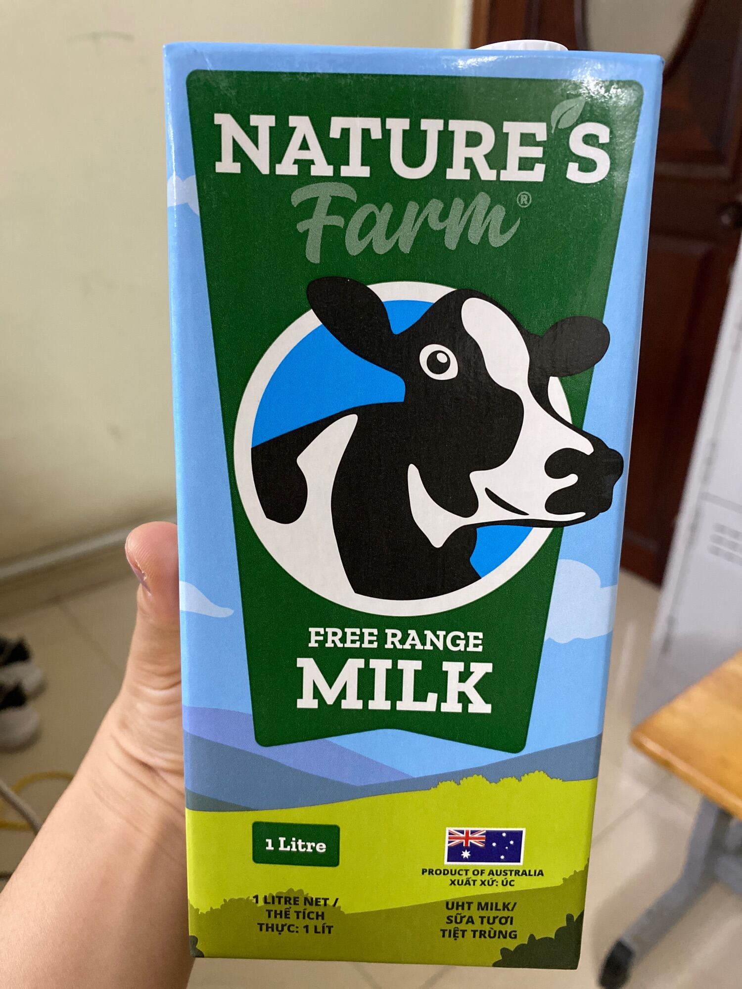 STTT Sữa tươi tiệt trùng nguyên kem không đường Nature s Farm 1L nhập Úc