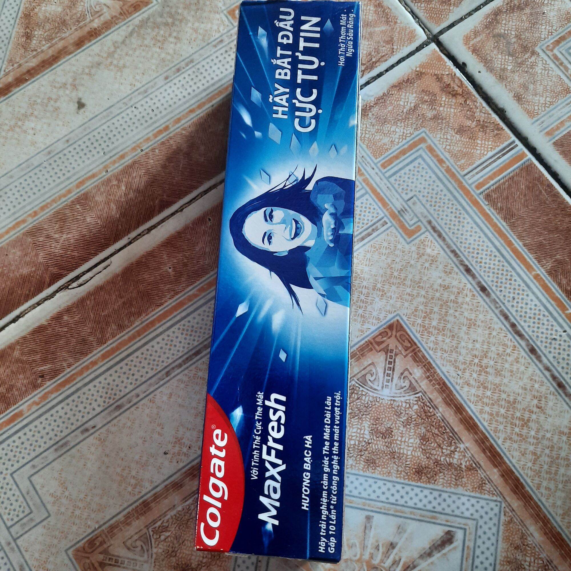 kem đánh răng cogate maxfresh 230g
